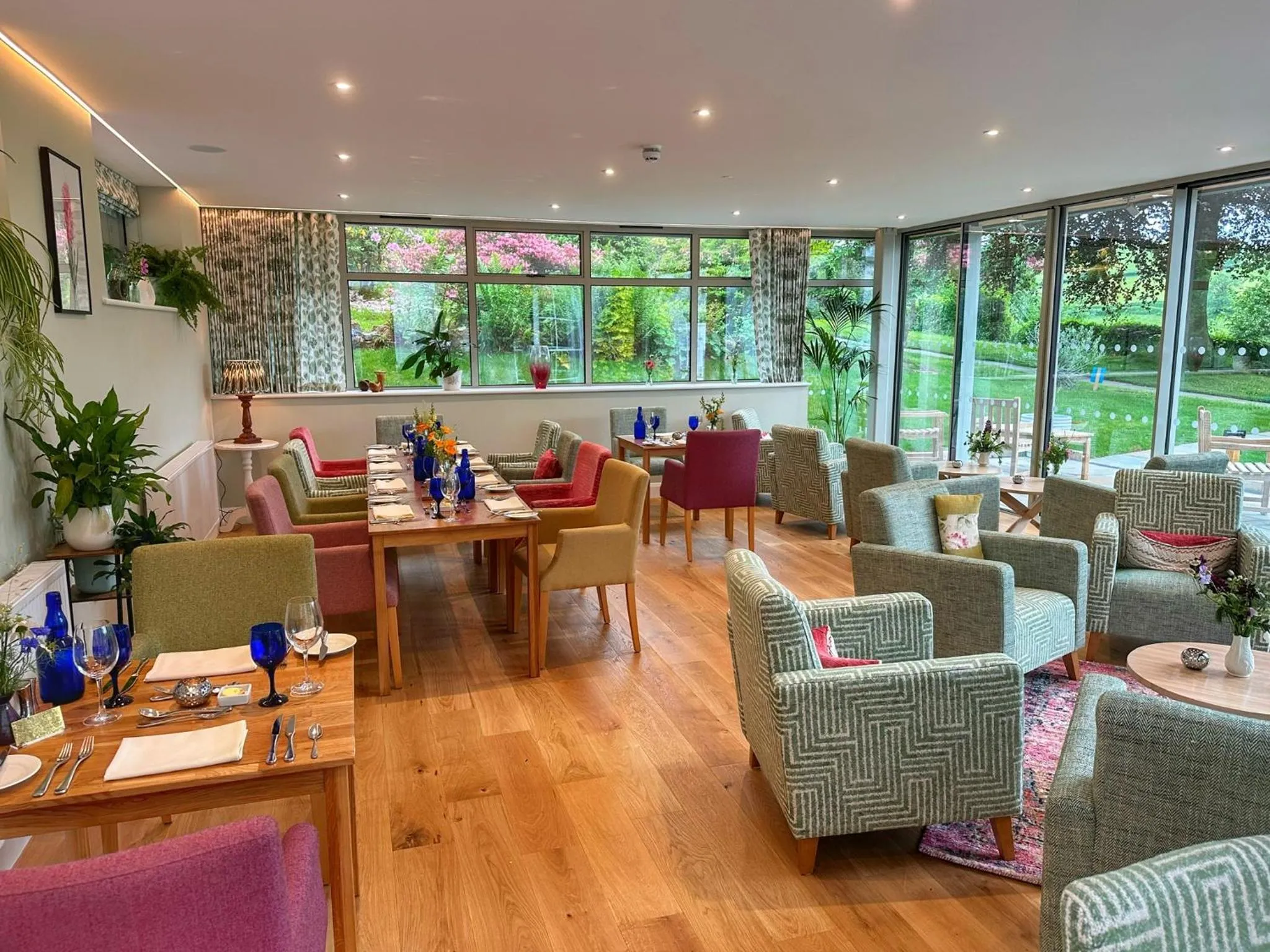 Restaurant/places to eat in Pen-Y-Dyffryn Country Hotel