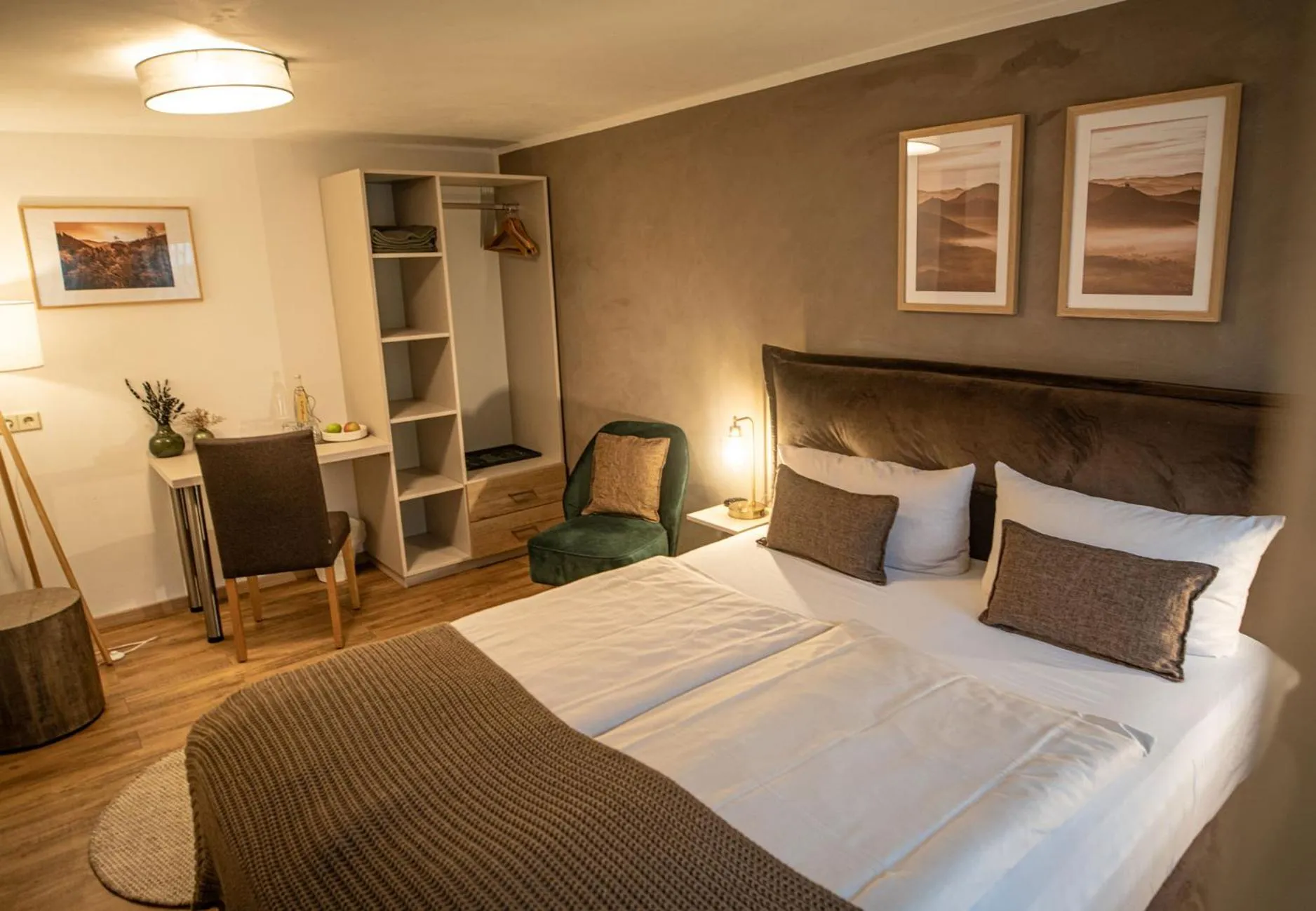 Photo of the whole room, Bed in Landgasthaus & Hotel zur Krone