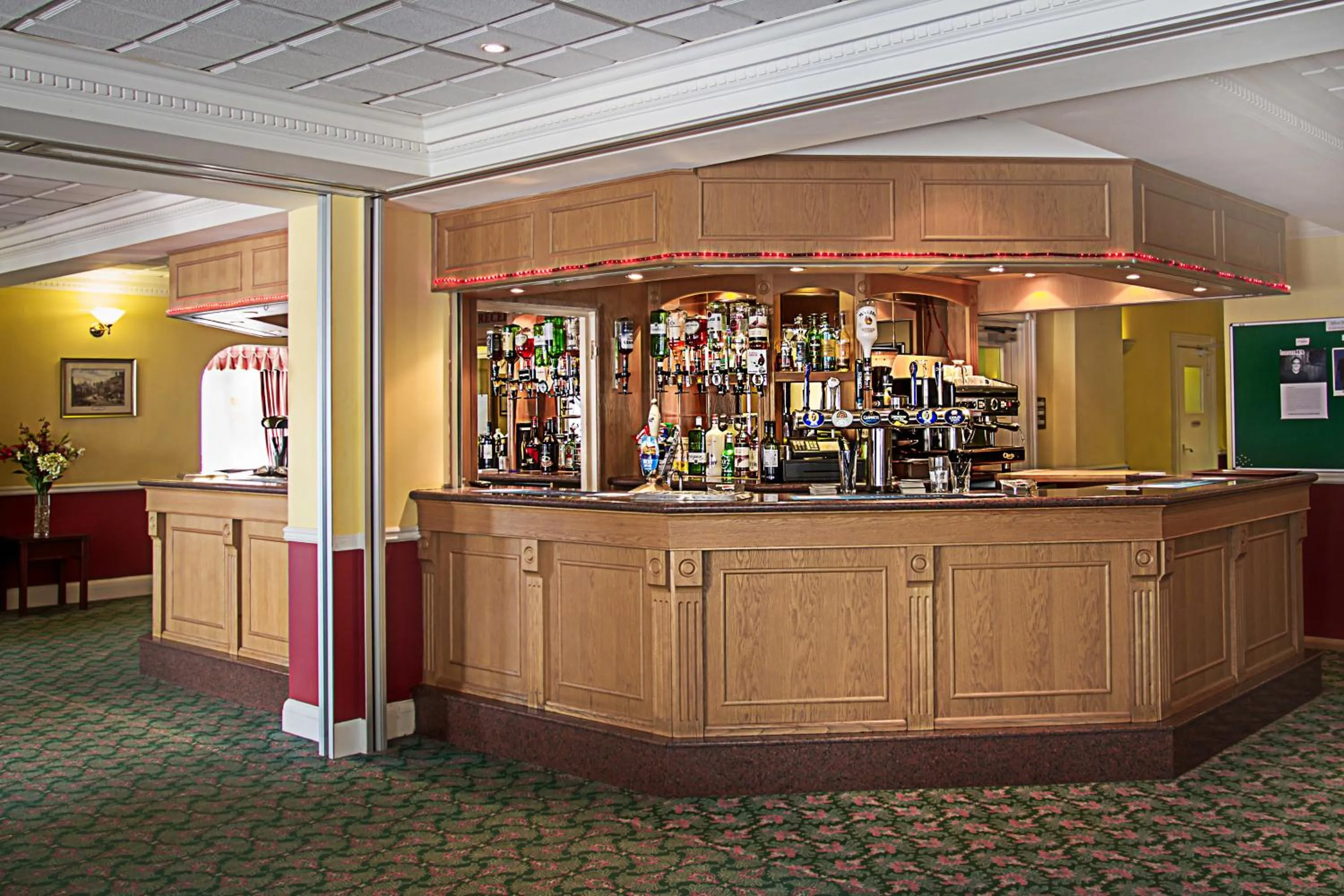 Lounge or bar in Afton Hotel