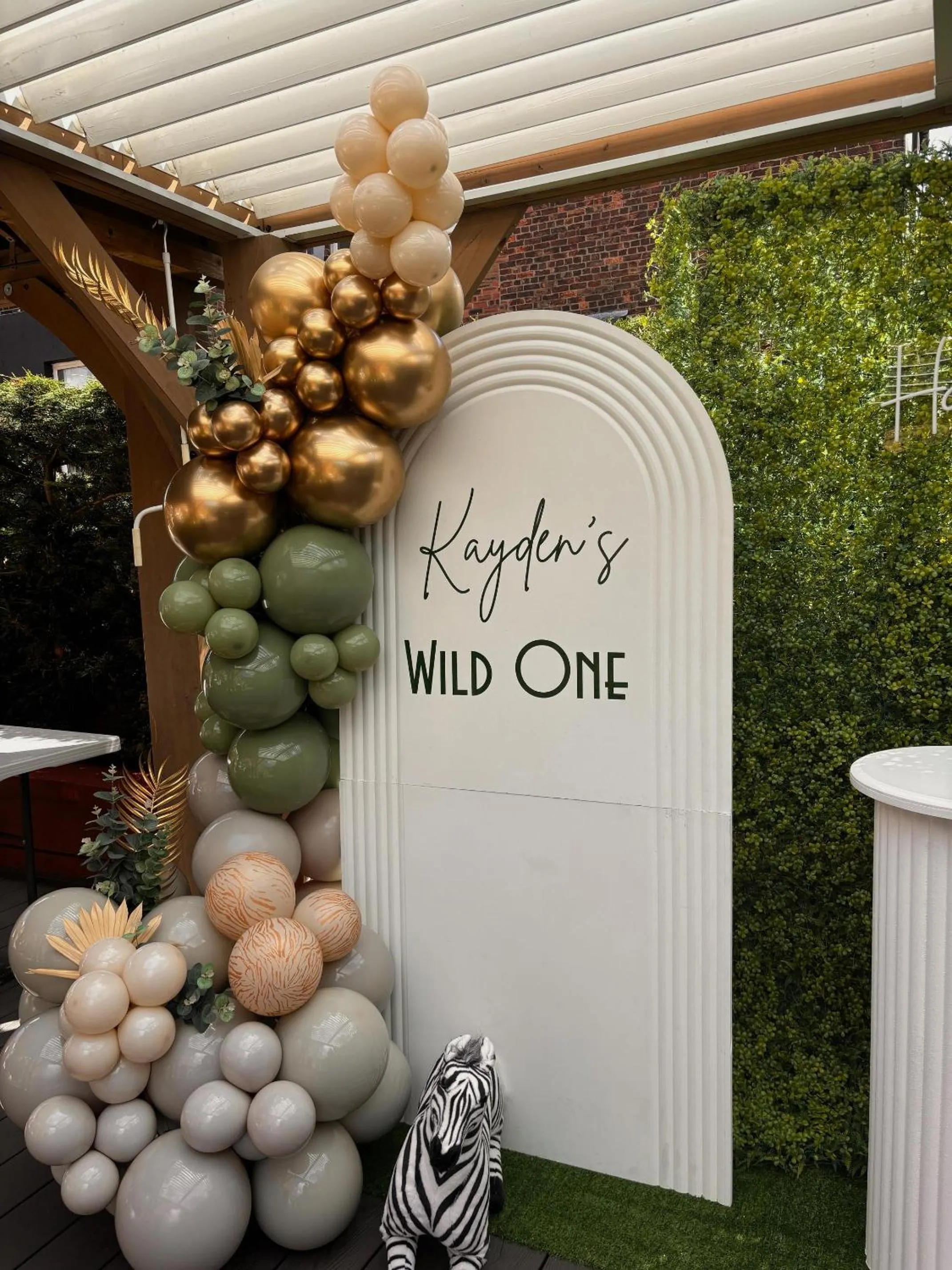 Entertainment in Hendham House