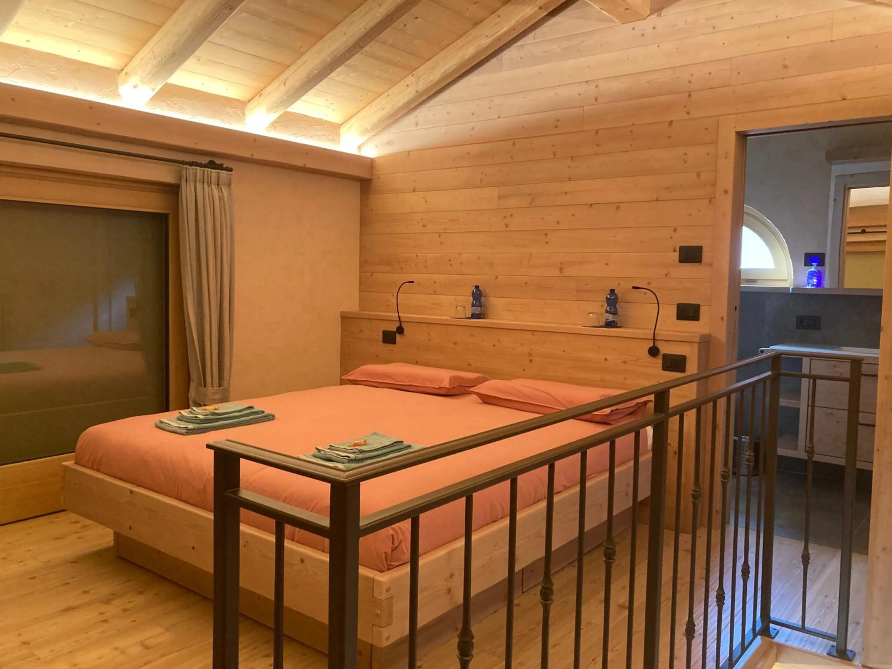 Bedroom, Bed in Antico fienile