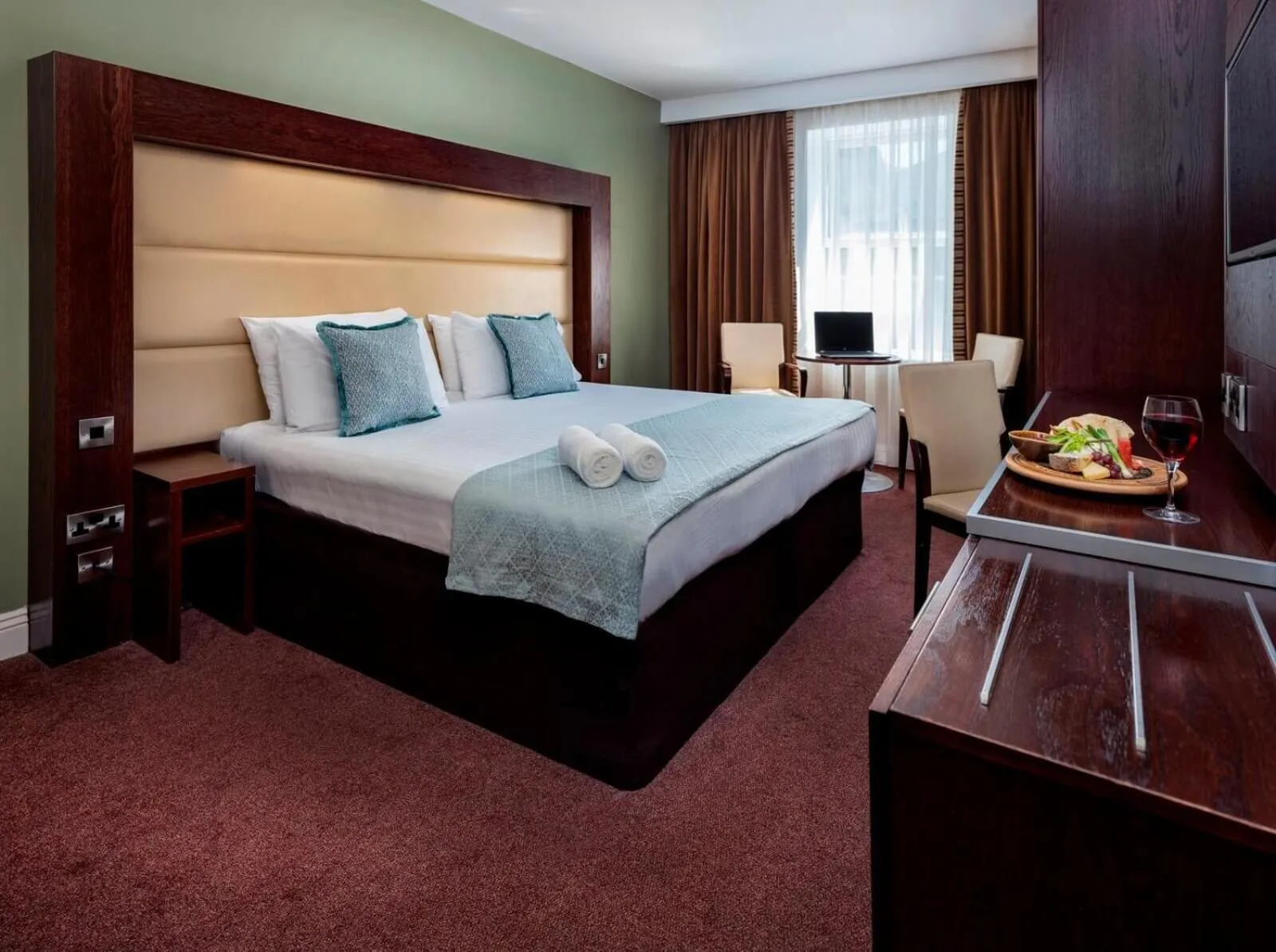 Bed in Treacy's Hotel Wexford