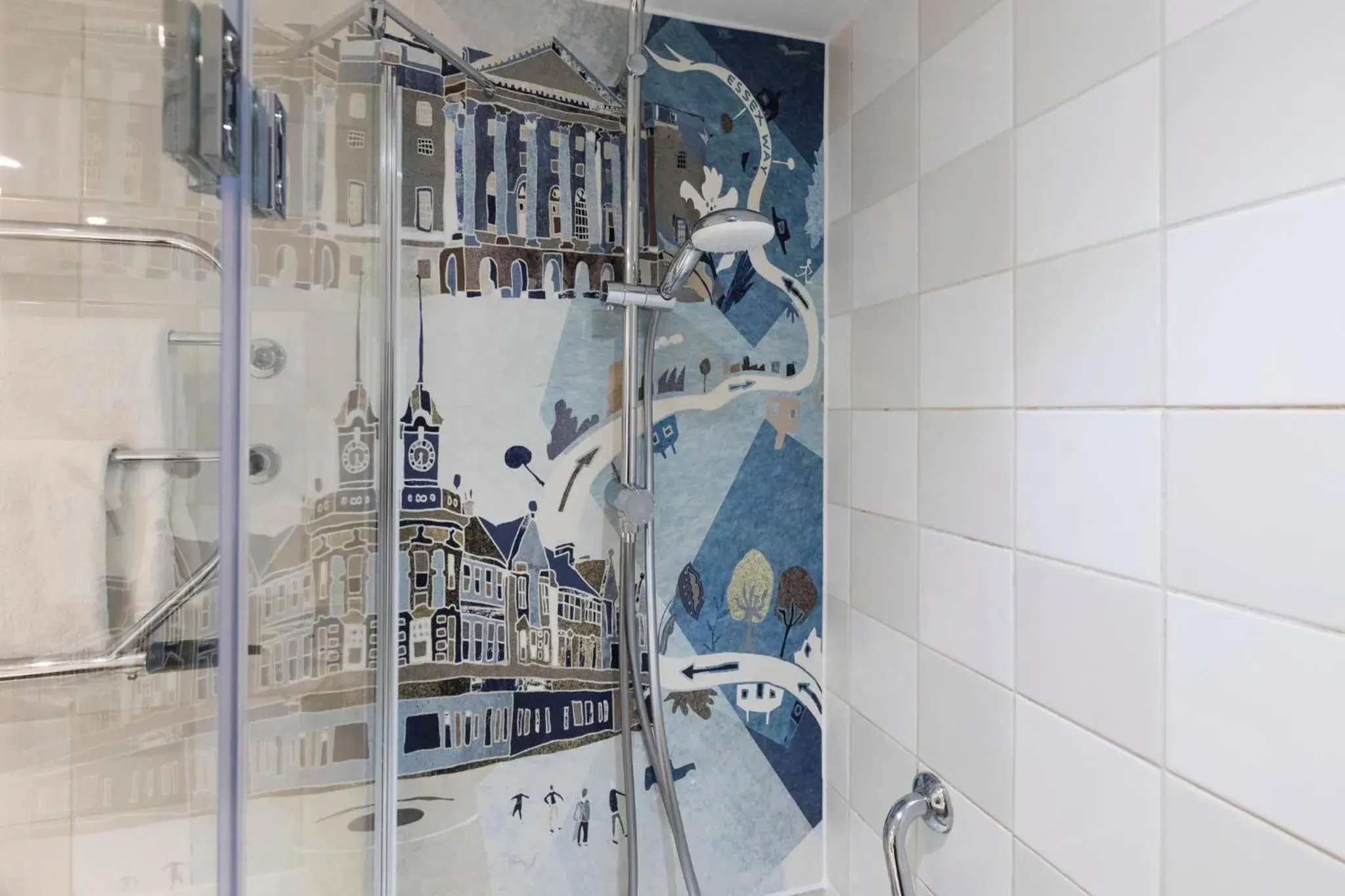 Premium Super King Room in Holiday Inn Brentwood, an IHG Hotel Premium Super King Room in Holiday Inn Brentwood, an IHG Hotel