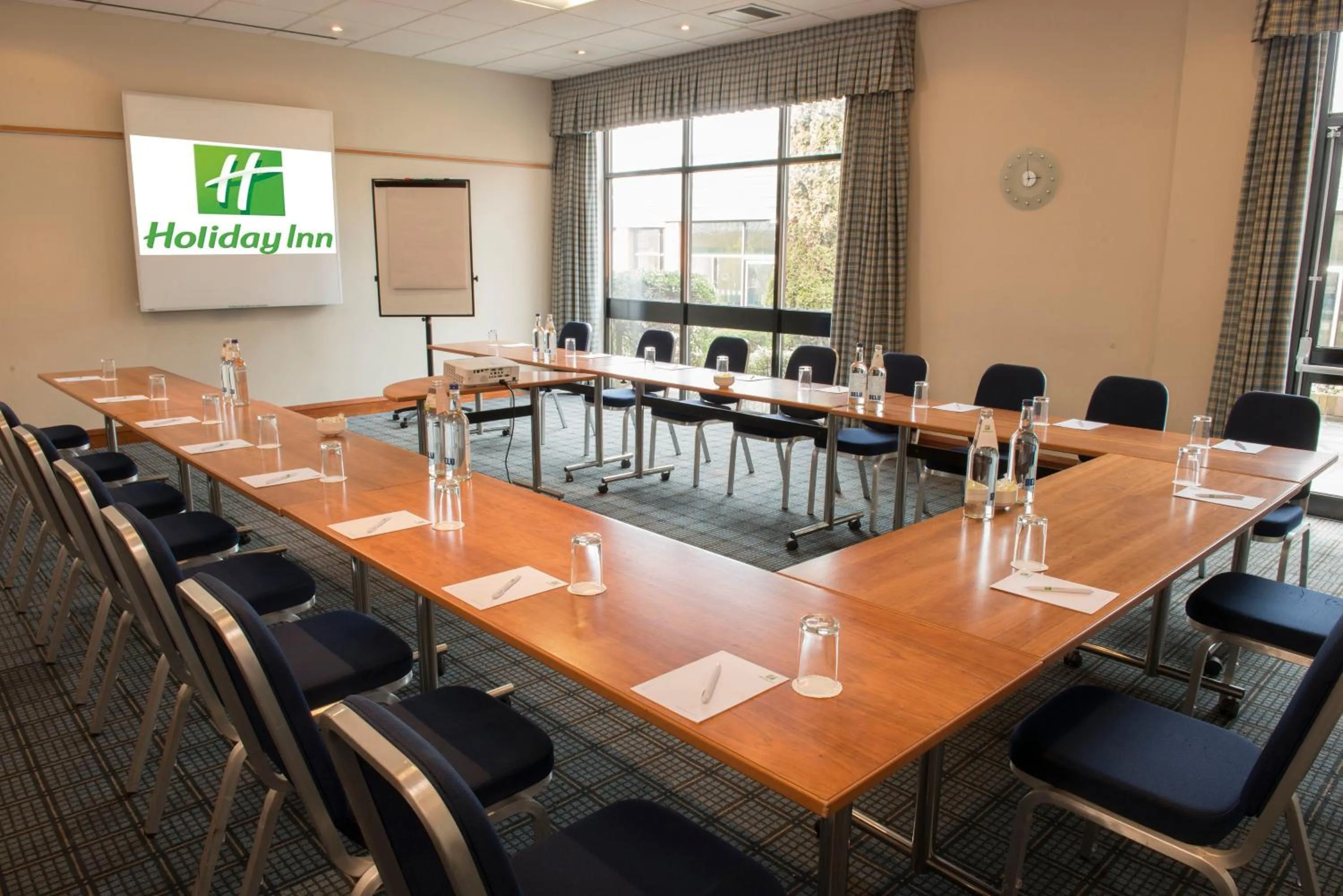 Meeting/conference room in Holiday Inn Brentwood by IHG