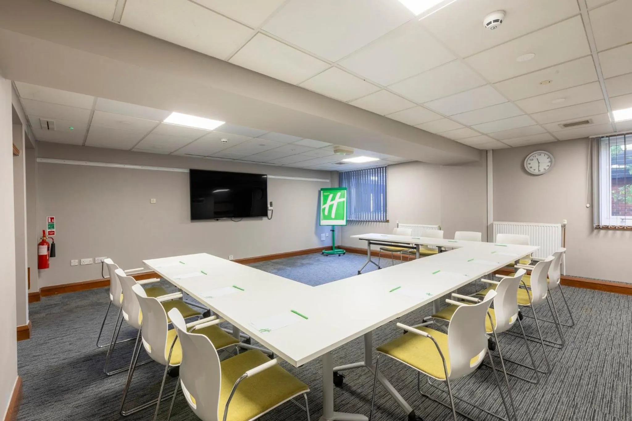 Meeting/conference room in Holiday Inn Brentwood by IHG