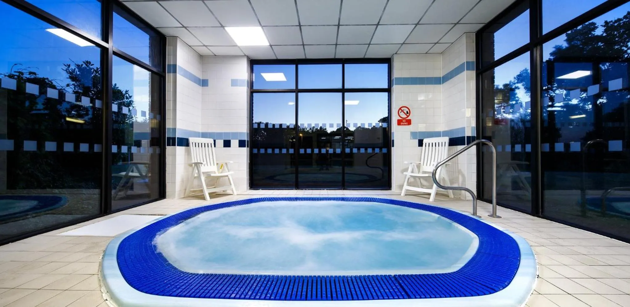 Swimming pool in Holiday Inn Brentwood by IHG