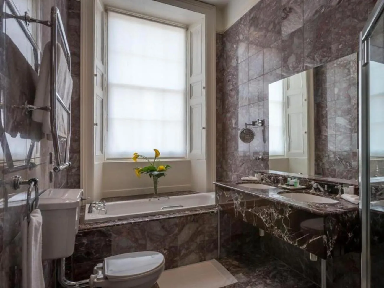 Shower in The Hardiman