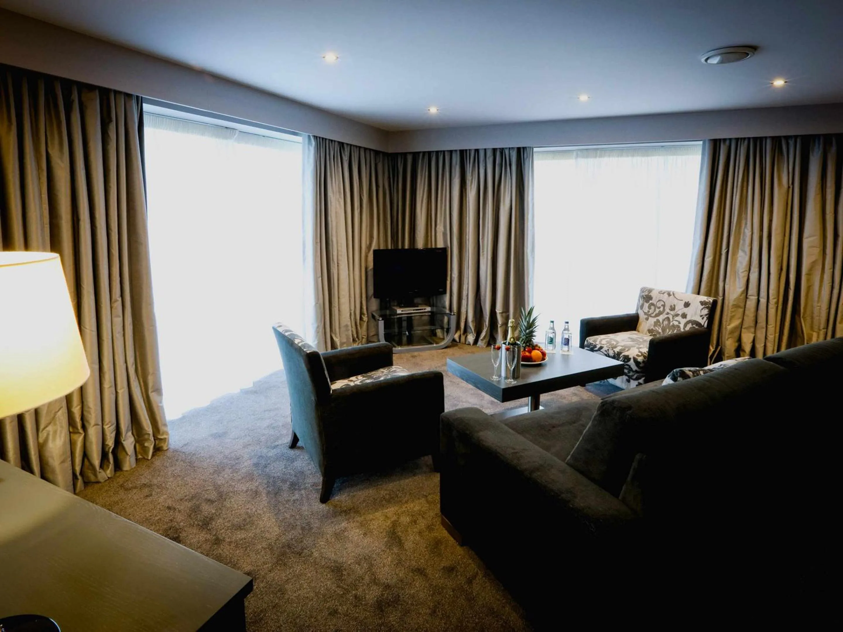 Living room in Claregalway Hotel