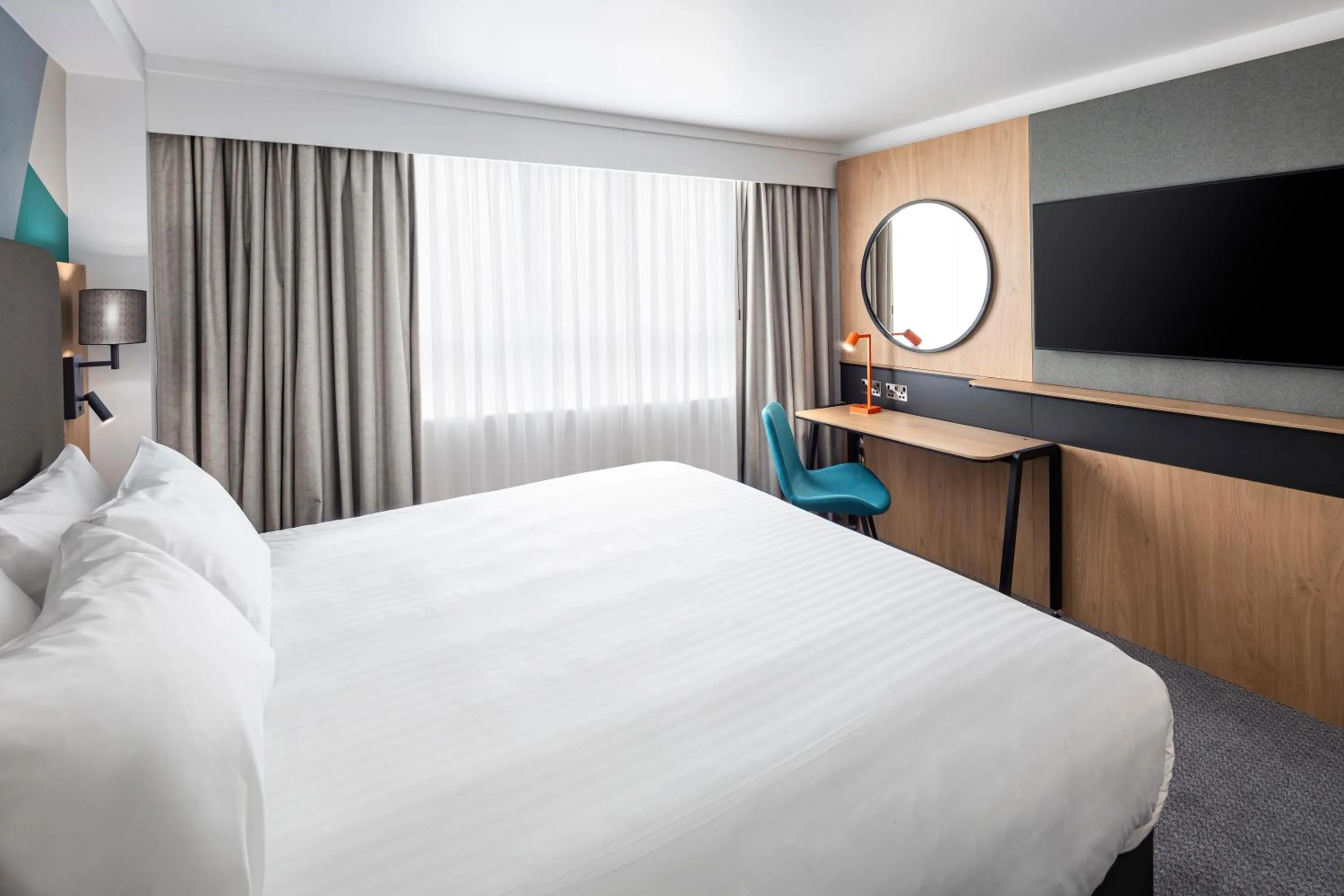 Bed in Holiday Inn London - Gatwick Airport by IHG