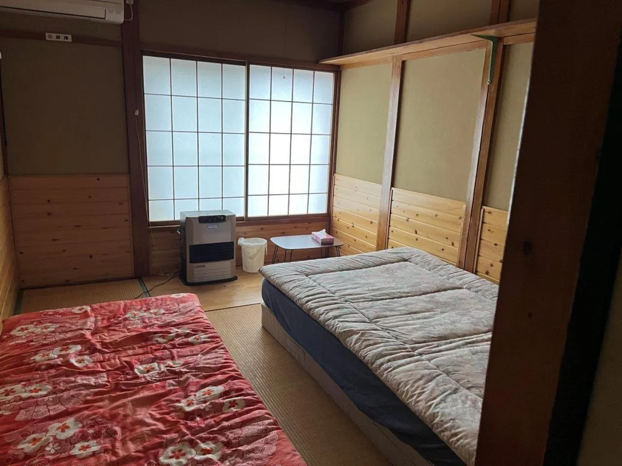Bed in Futago Cabin