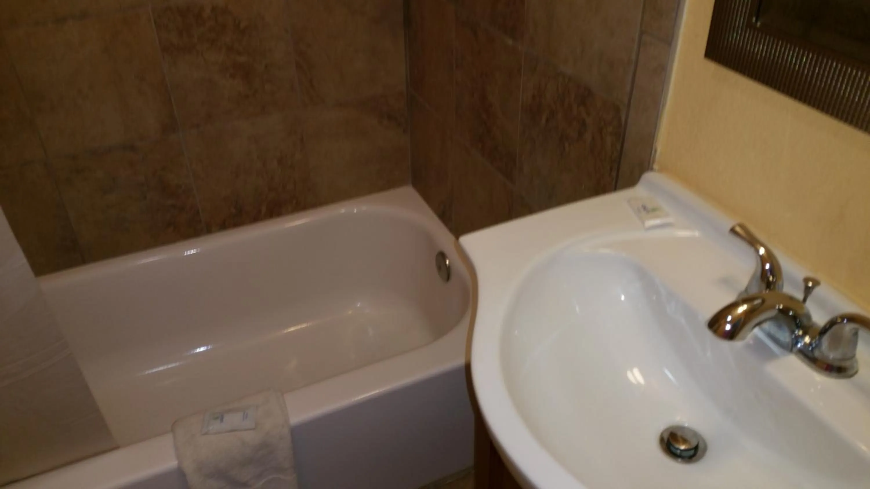 Bathroom in Budget Inn