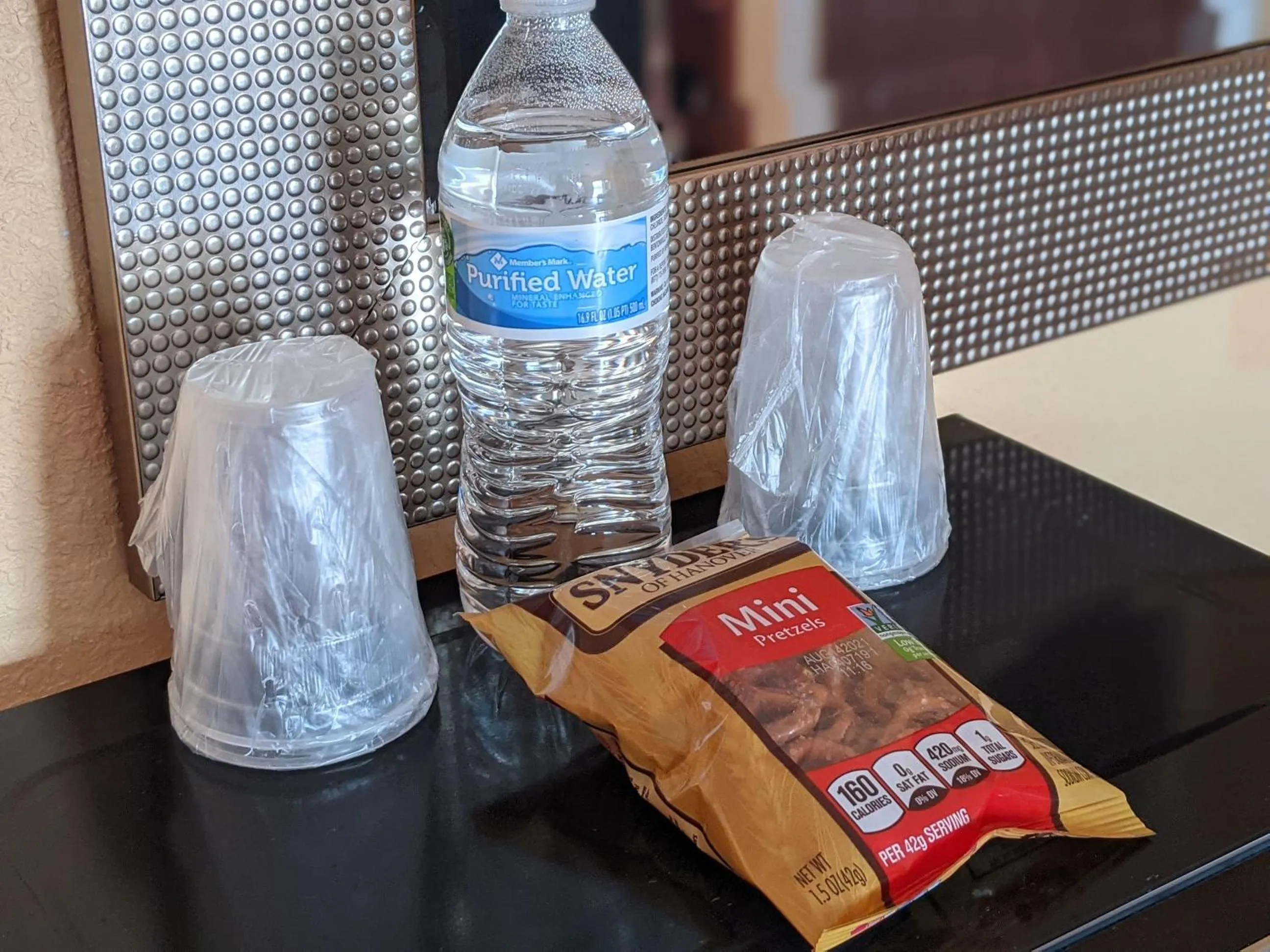 Food and drinks in Budget Inn