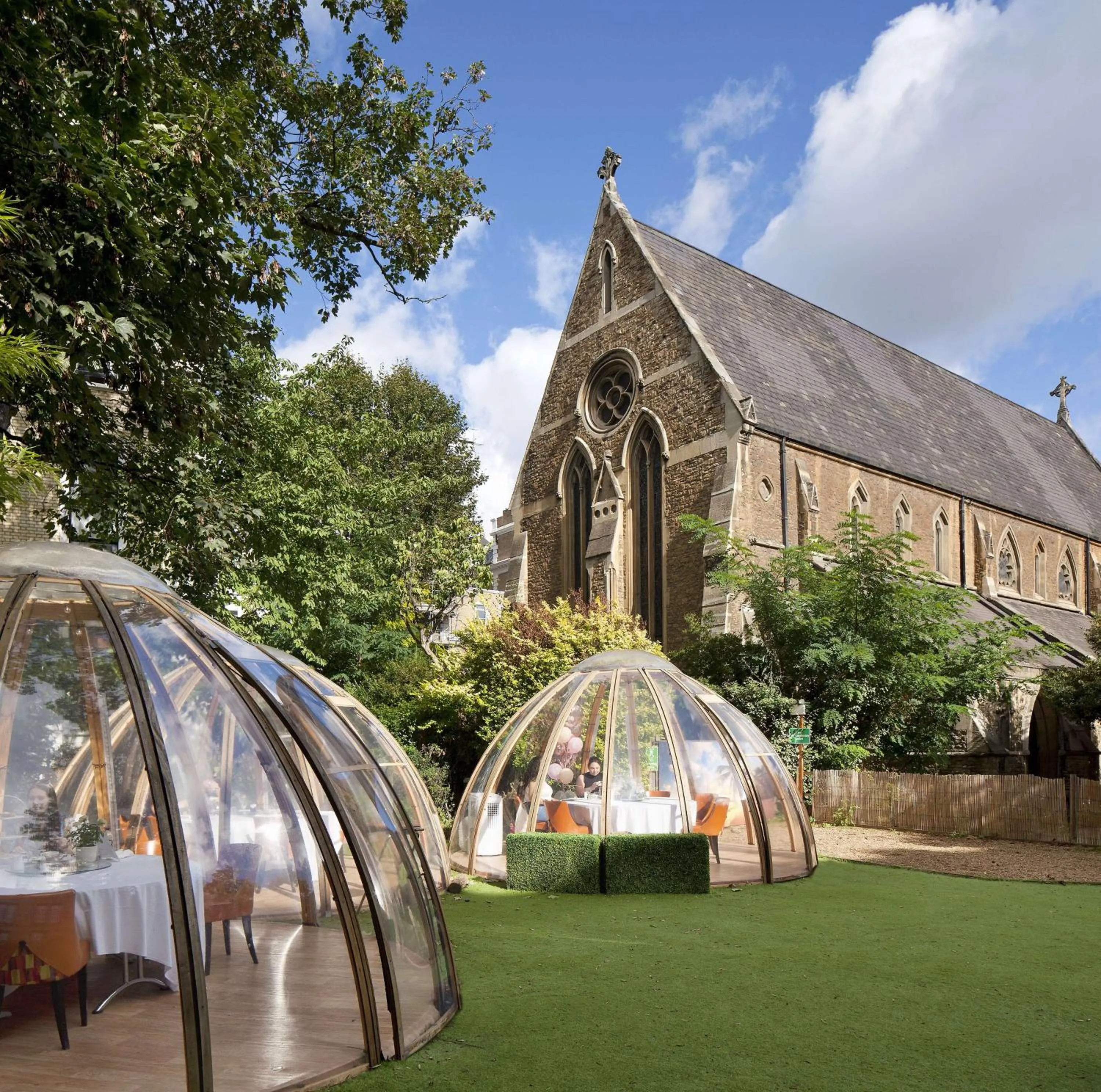 Restaurant/places to eat in Doubletree By Hilton London Kensington