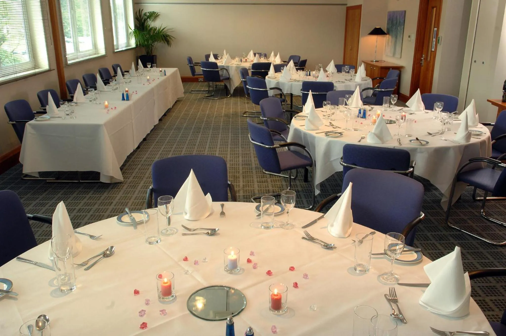 Meeting/conference room in Holiday Inn Edinburgh Zoo by IHG