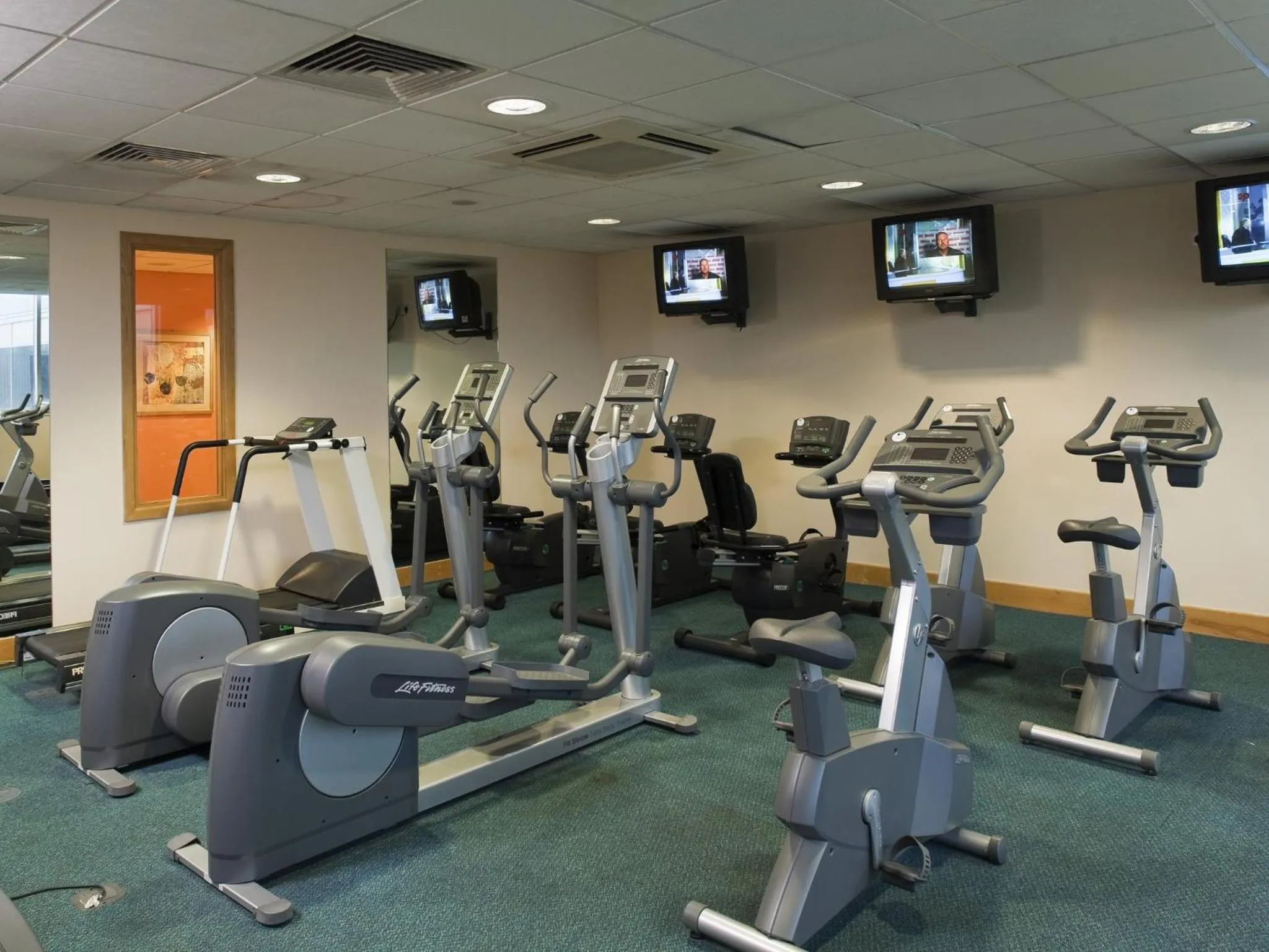 Fitness centre/facilities in Holiday Inn Edinburgh Zoo by IHG
