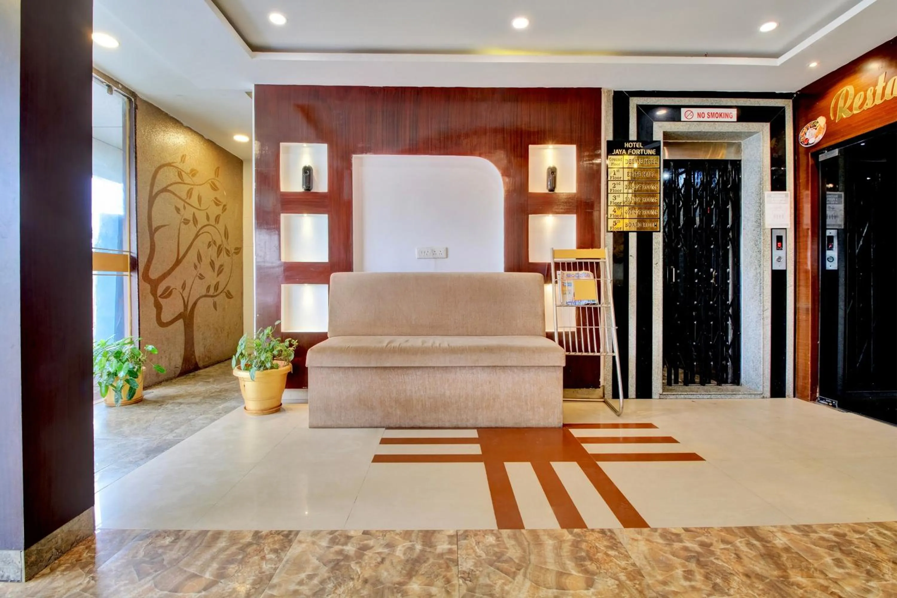 Lobby or reception in Hotel O Jaya Fortune