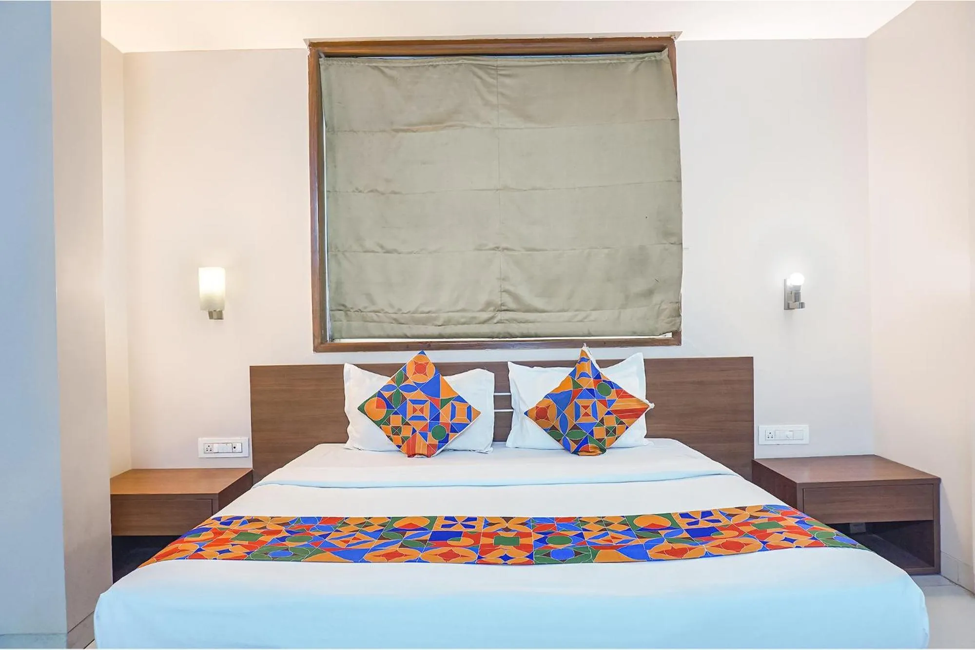 Bed in FabHotel Classic Executive