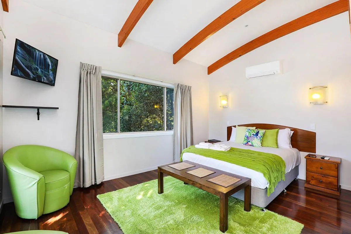 Bed in Maleny Terrace Cottages