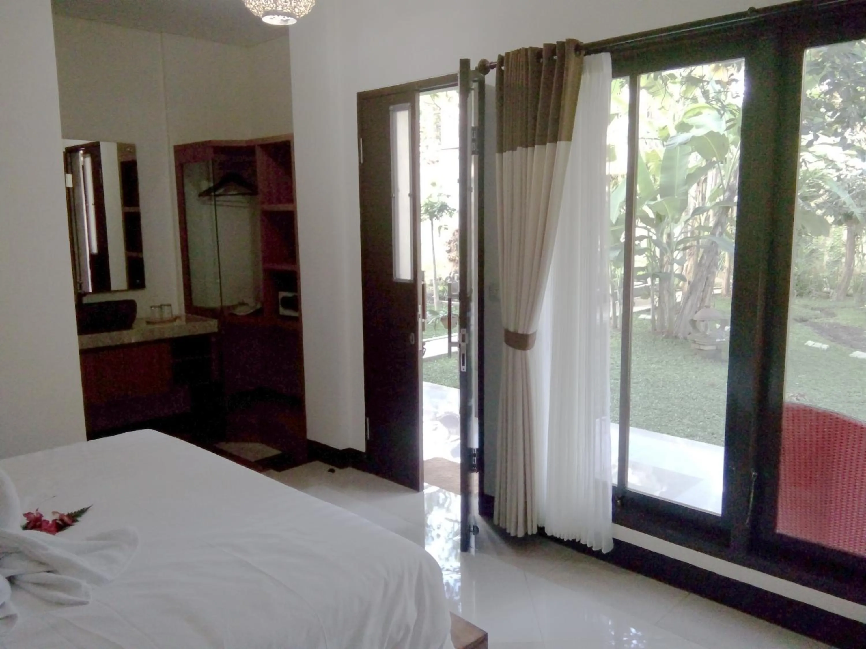 Bedroom, Bed in Indraprastha 2 Bungalow