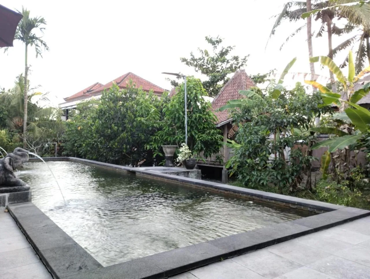 Swimming pool in Indraprastha 2 Bungalow