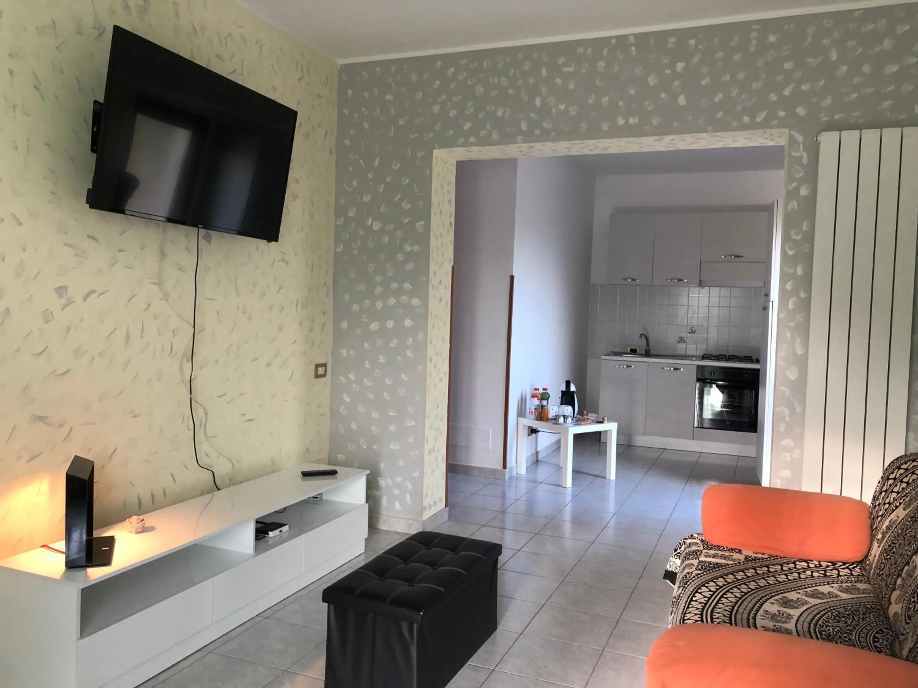 Communal lounge/ TV room in B&B Al Castello