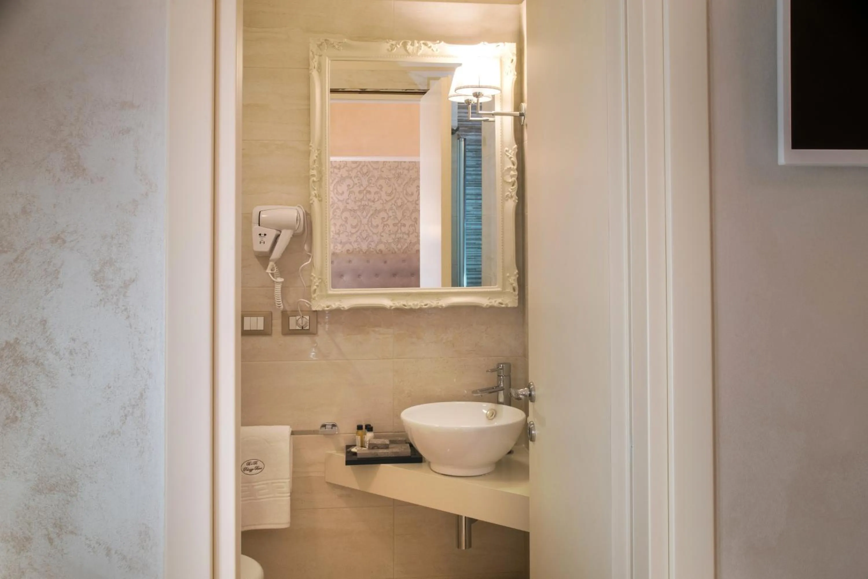 Bathroom in Palazzo Bove