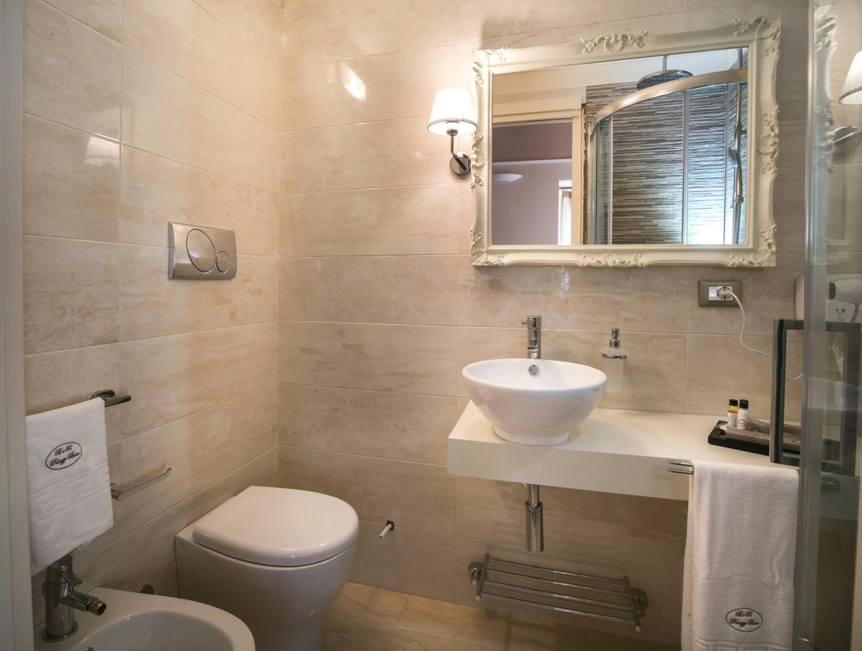 Bathroom in Palazzo Bove