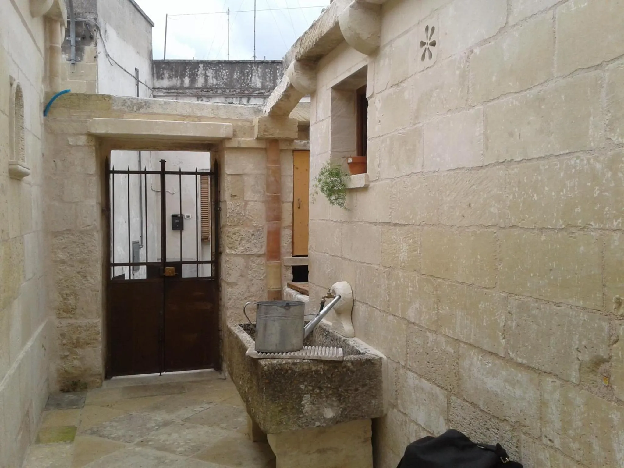 Facade/entrance in Borgoincorte