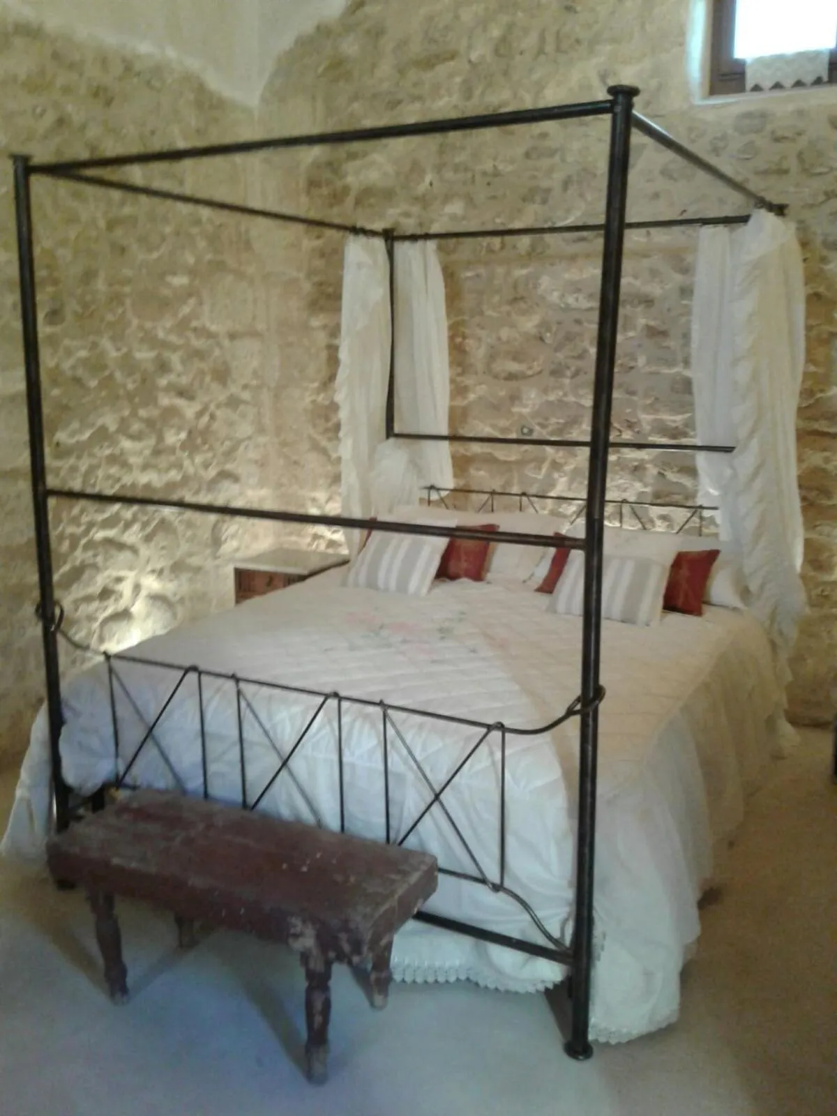 Bedroom, Bed in Borgoincorte