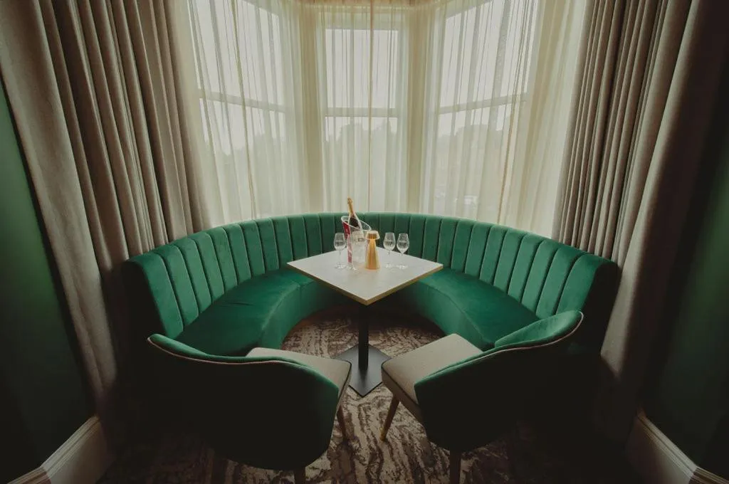 Restaurant/places to eat in Cairndale Hotel & Spa