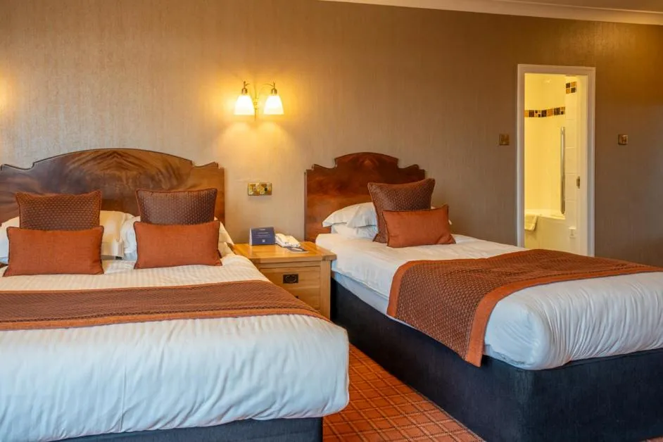 Bed in Cairndale Hotel & Spa