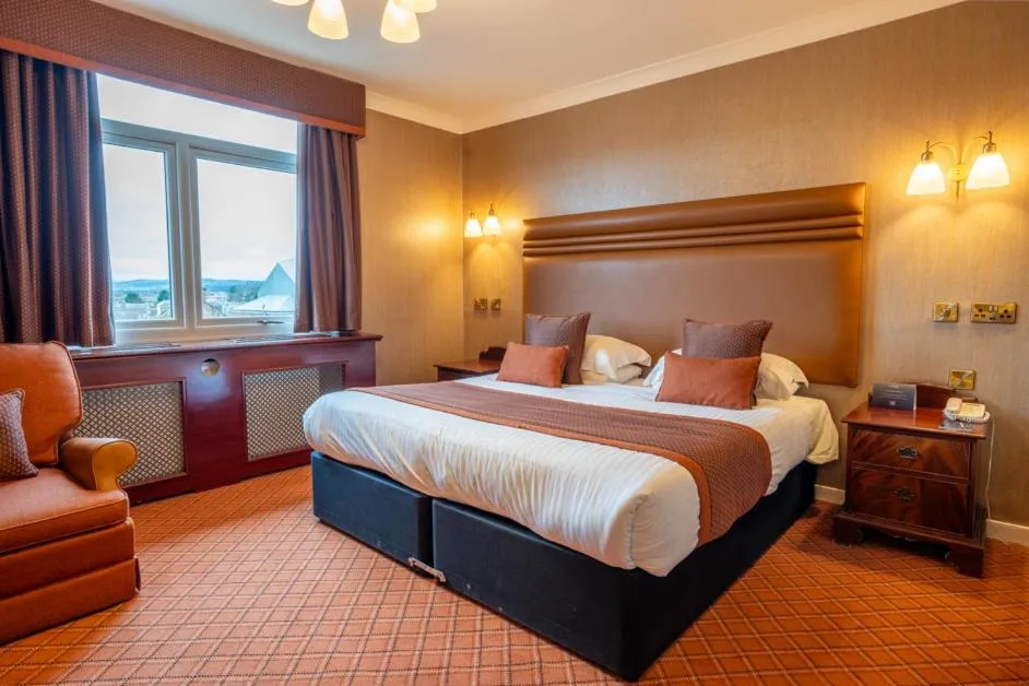 Bed in Cairndale Hotel & Spa