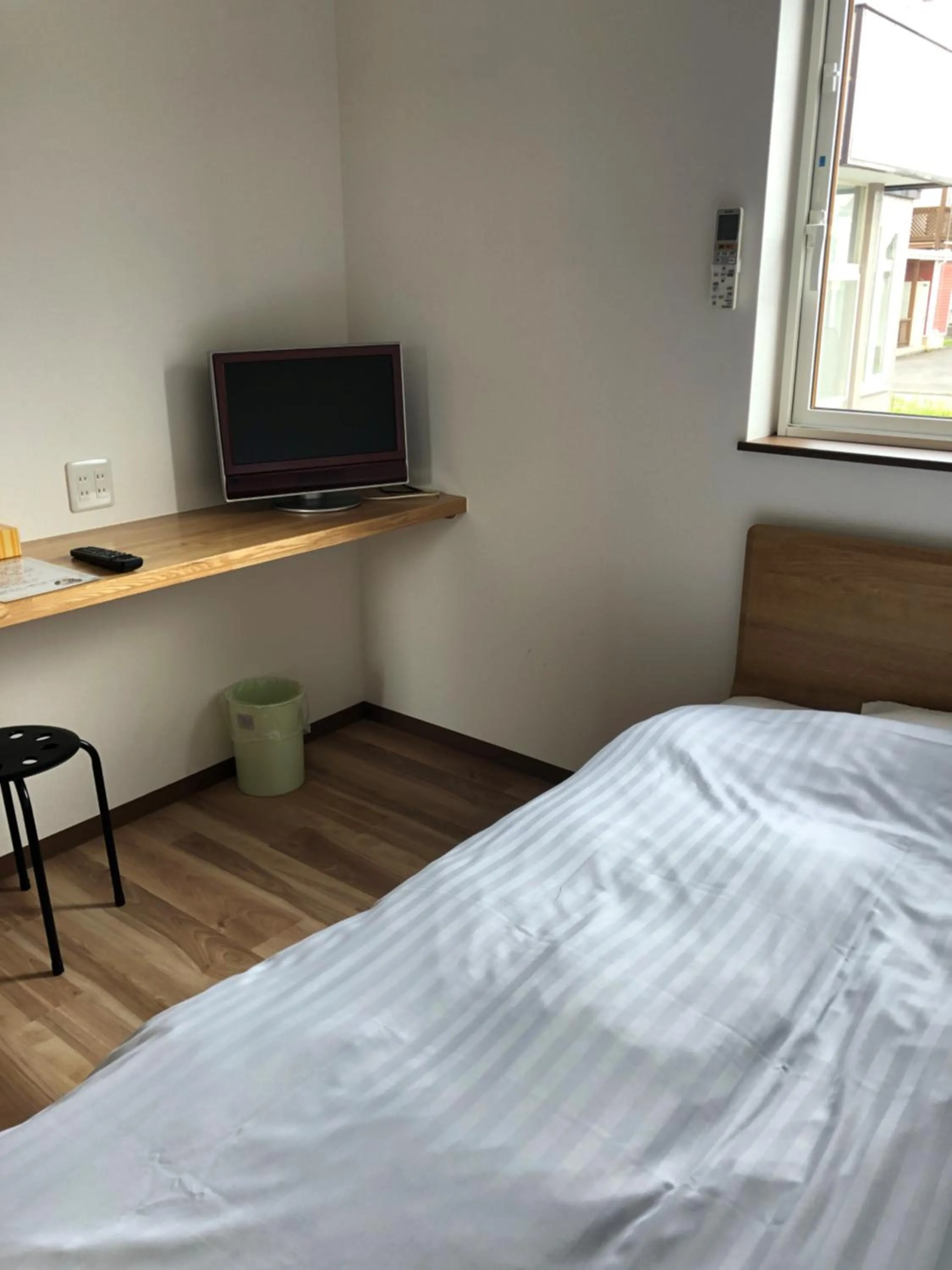 Bed in Minshuku Cress