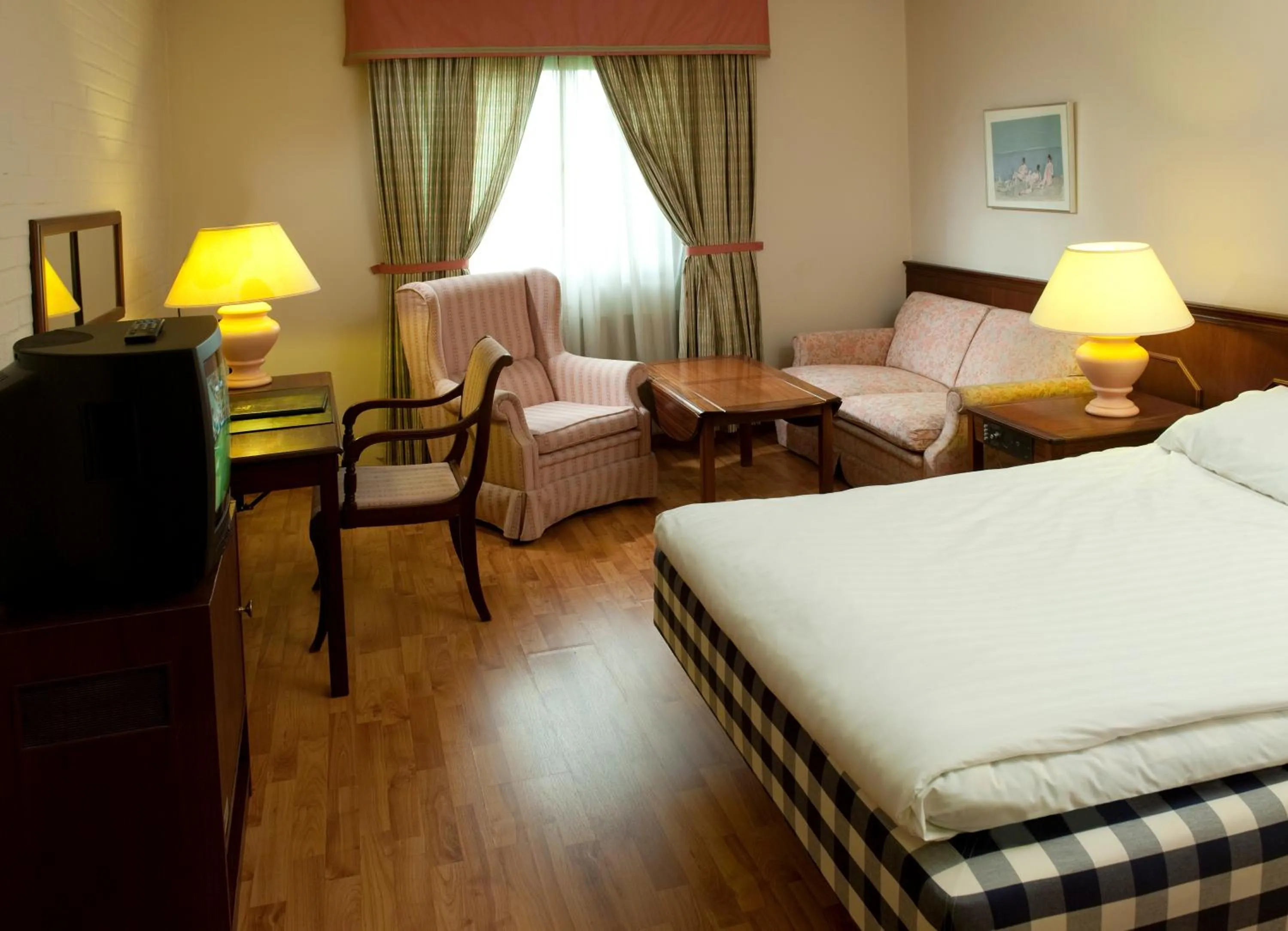 Photo of the whole room, Bed in Best Western Hotel Scheele