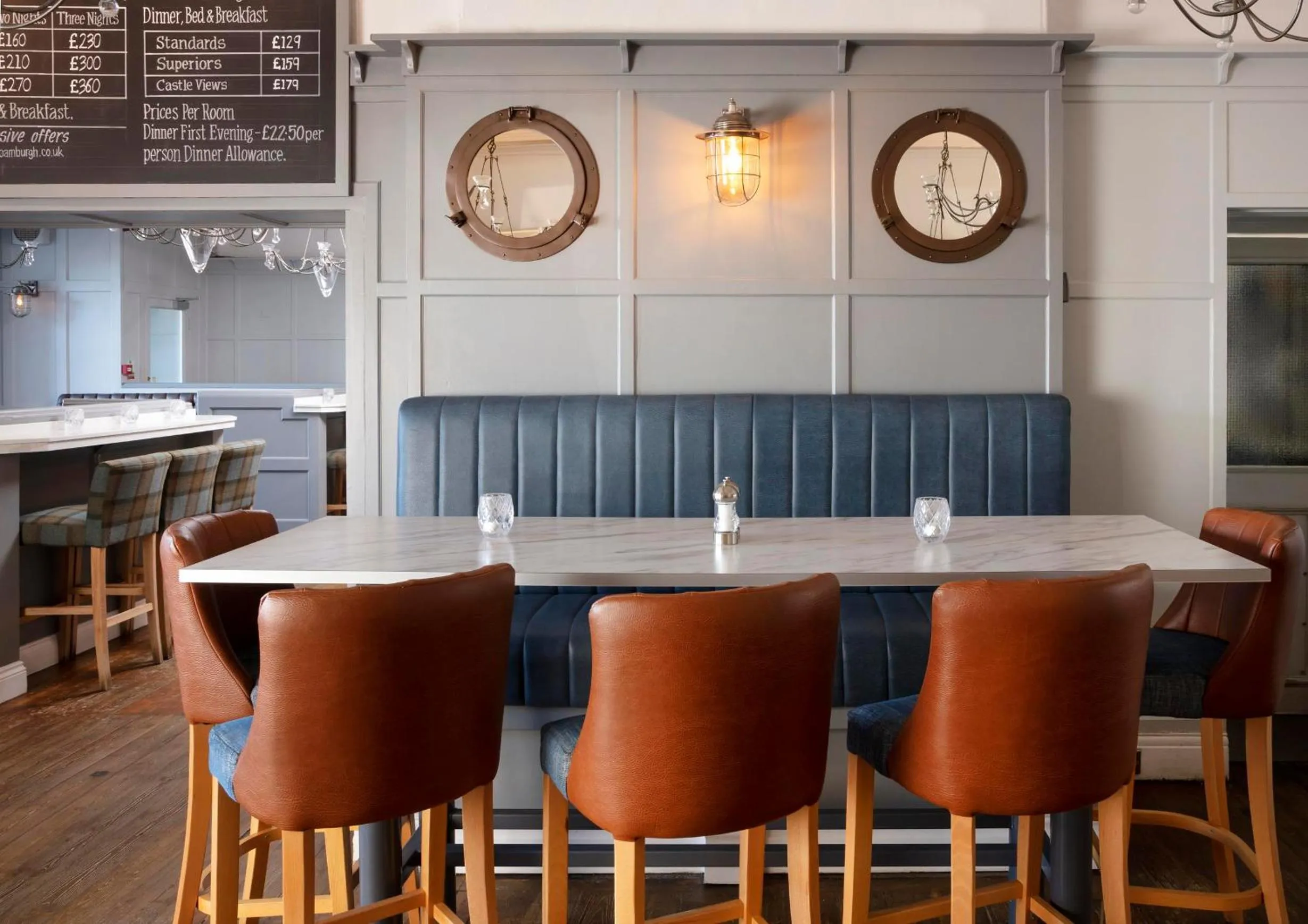 Restaurant/places to eat in The Victoria Hotel