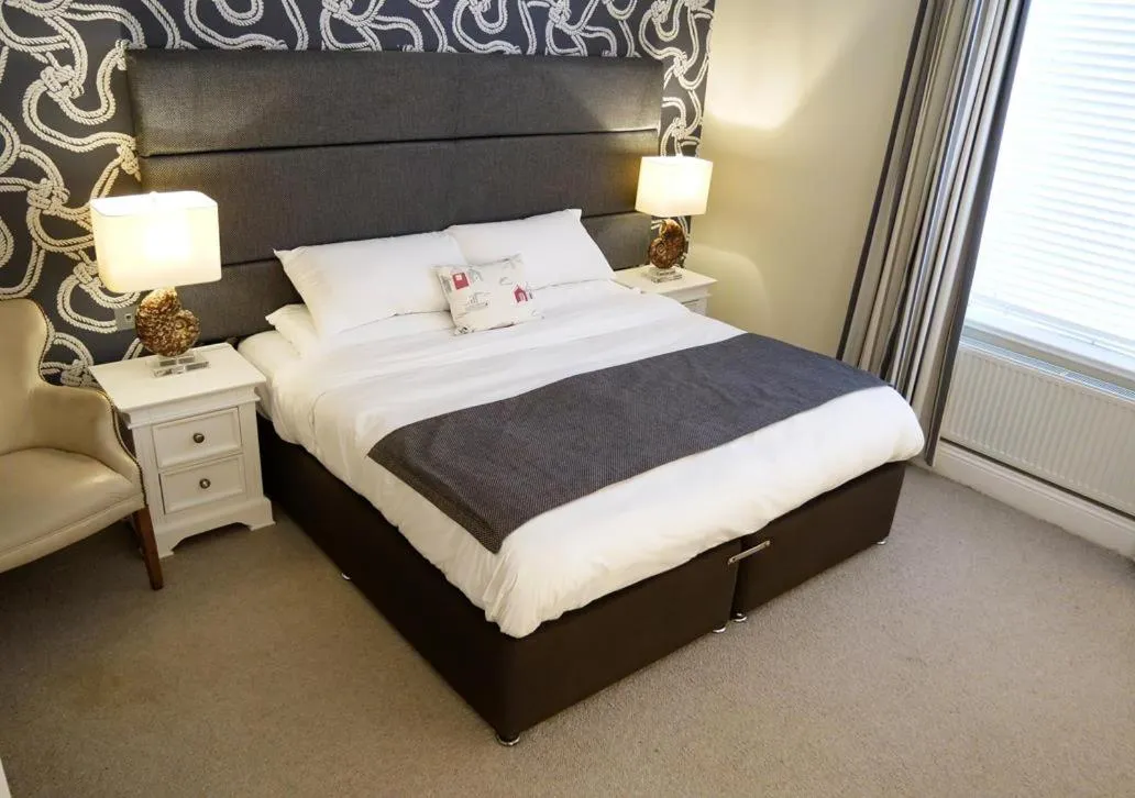 Bedroom, Bed in The Victoria Hotel