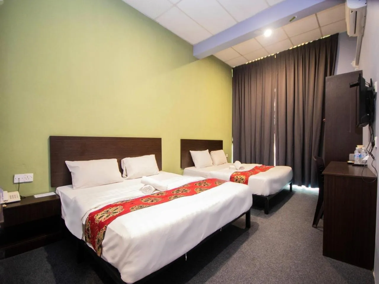 Bed in JQ BL Hotel, Ipoh