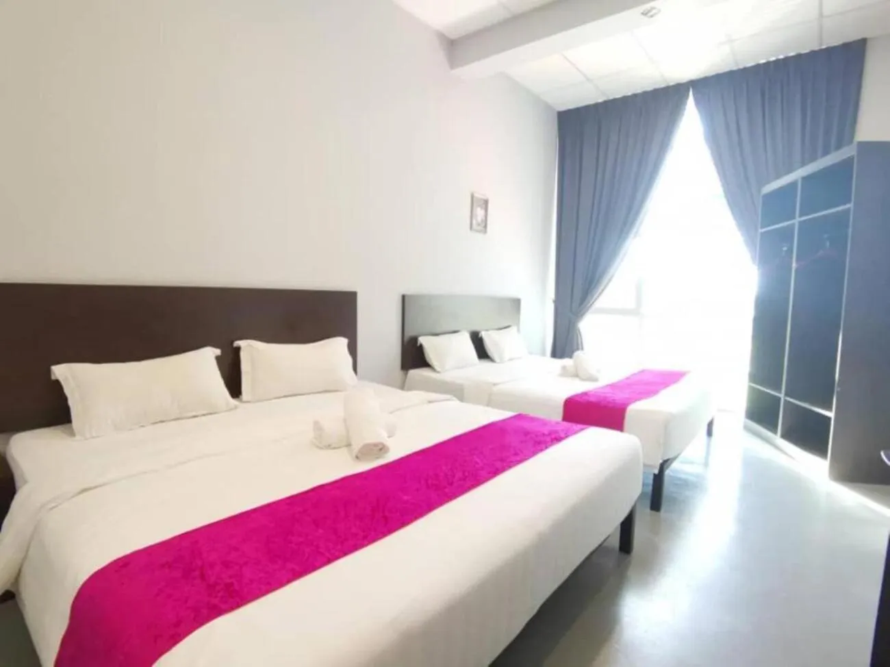 Bedroom, Bed in JQ BL Hotel, Ipoh