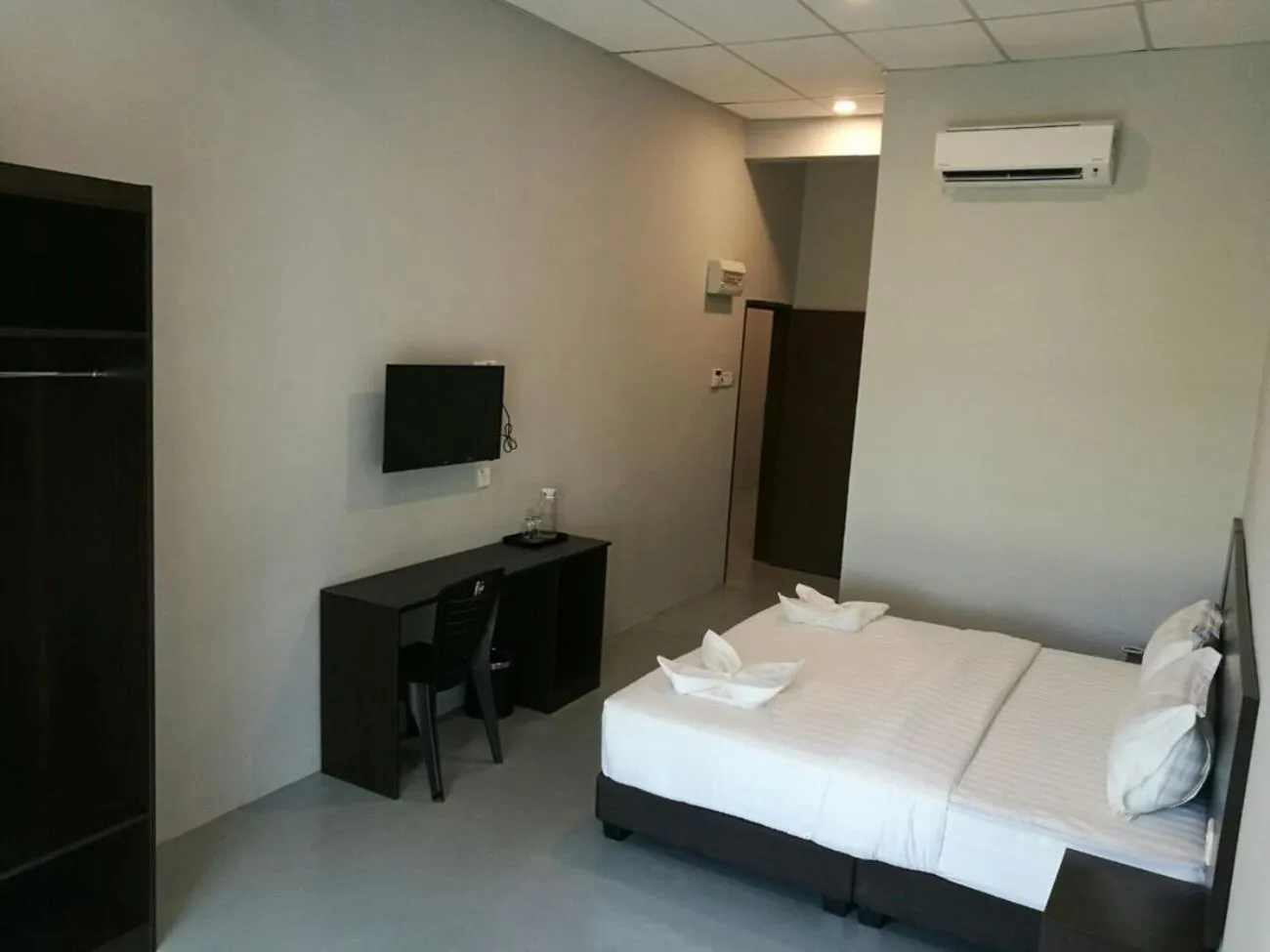 Bed in JQ BL Hotel, Ipoh