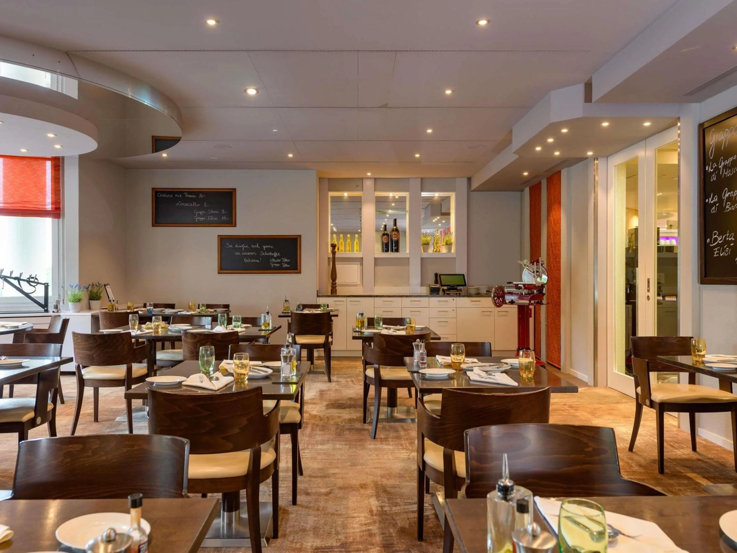 Restaurant/places to eat in Mövenpick Hotel Egerkingen