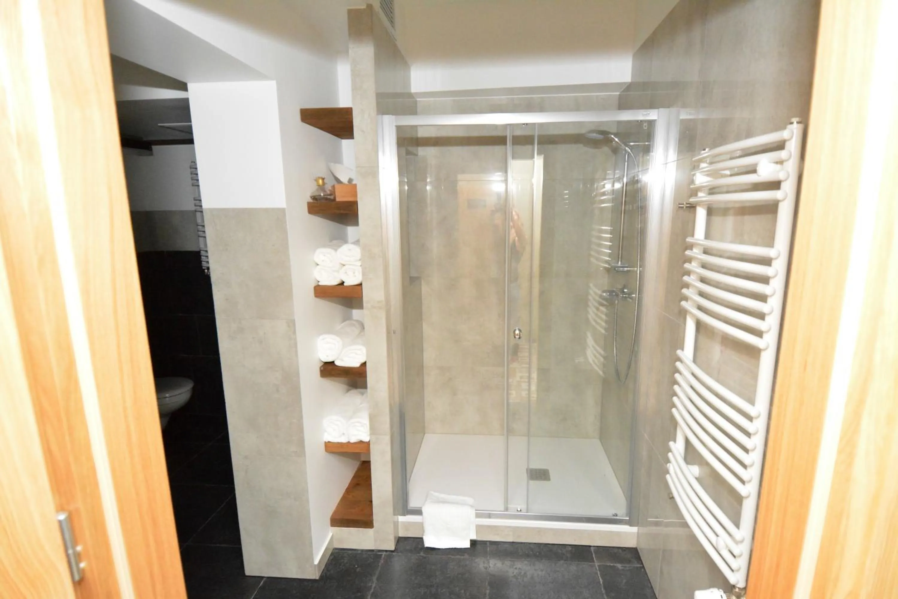 Shower in Boutique Provincja Winebar & Rooms