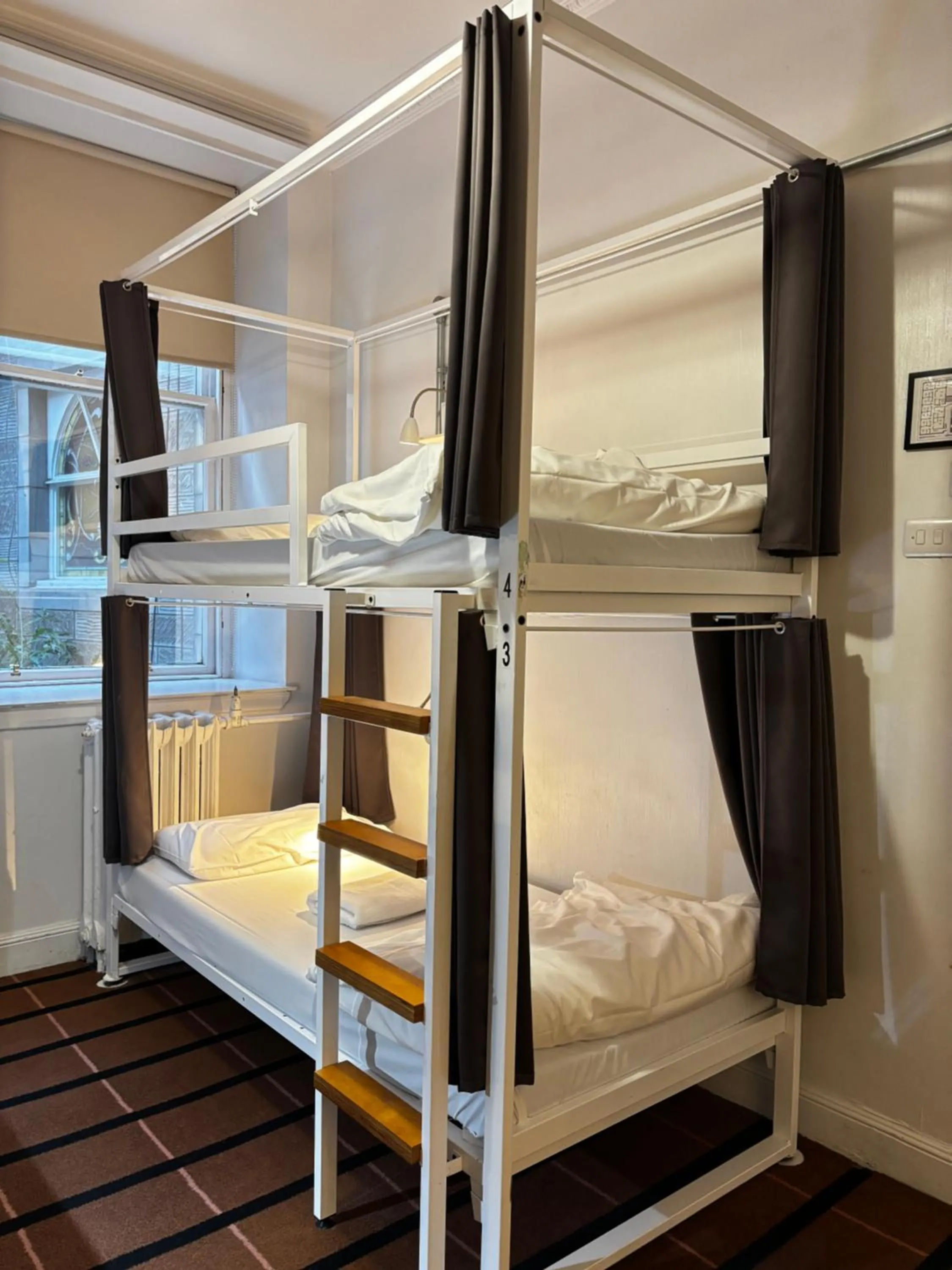 bunk bed, Bed in Safestay Glasgow Charing Cross
