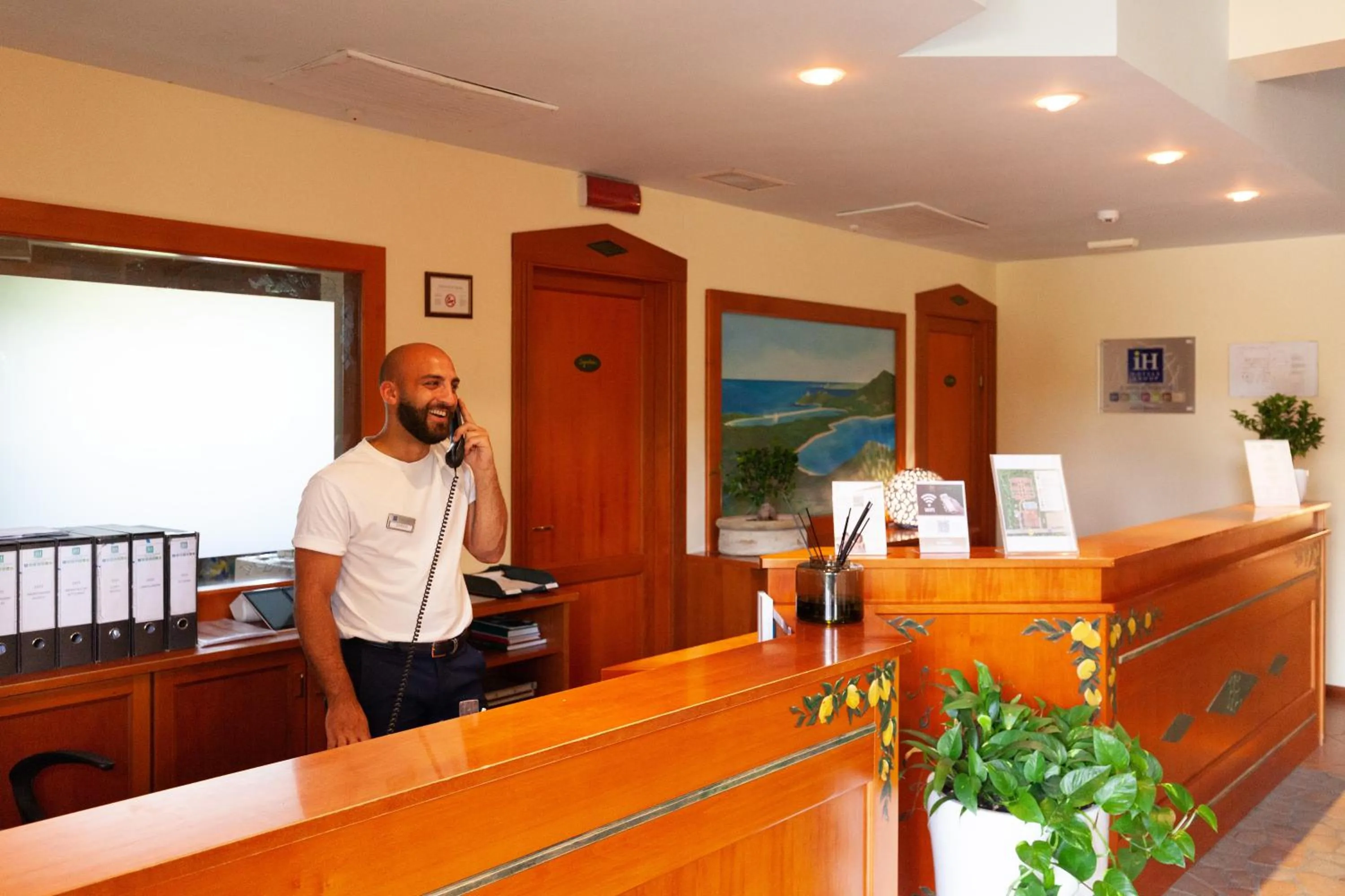 Lobby or reception in iH Hotels Le Zagare Resort