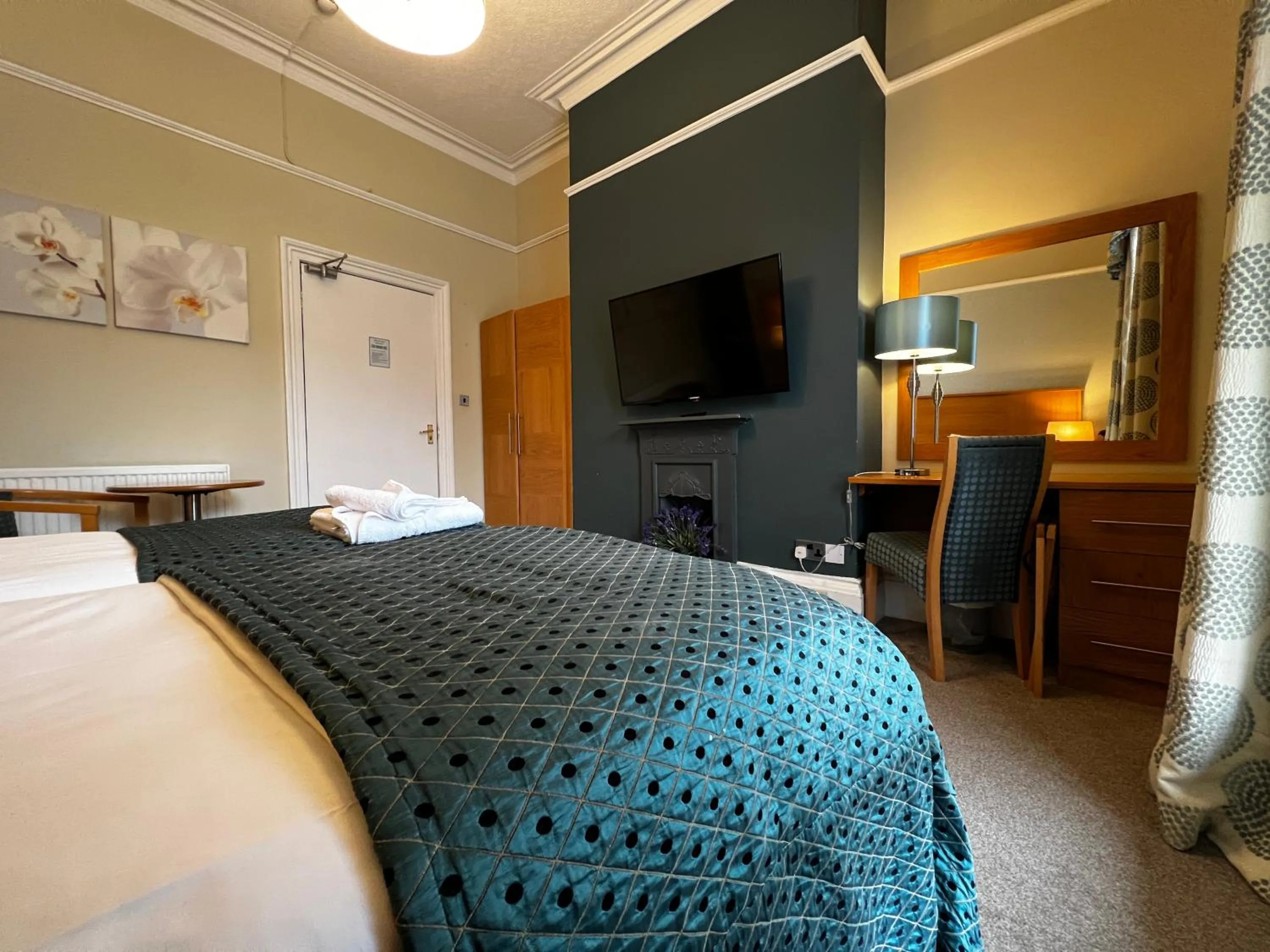 Bed in Herriots Hotel