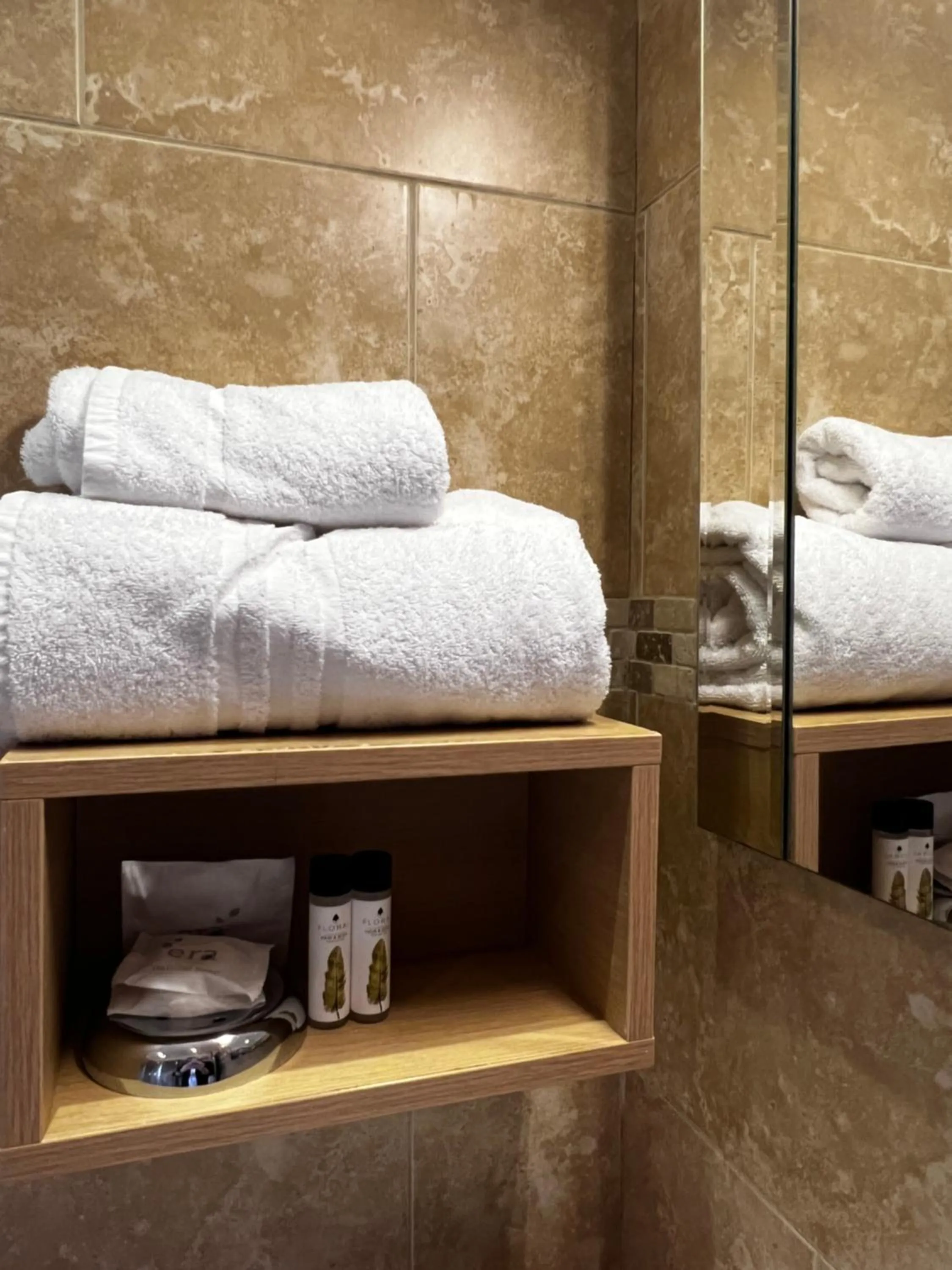 Bed in Herriots Hotel