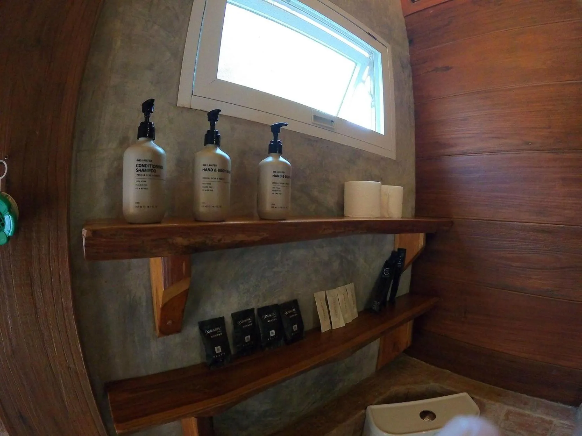 Bathroom in Tolani Riverside Villa