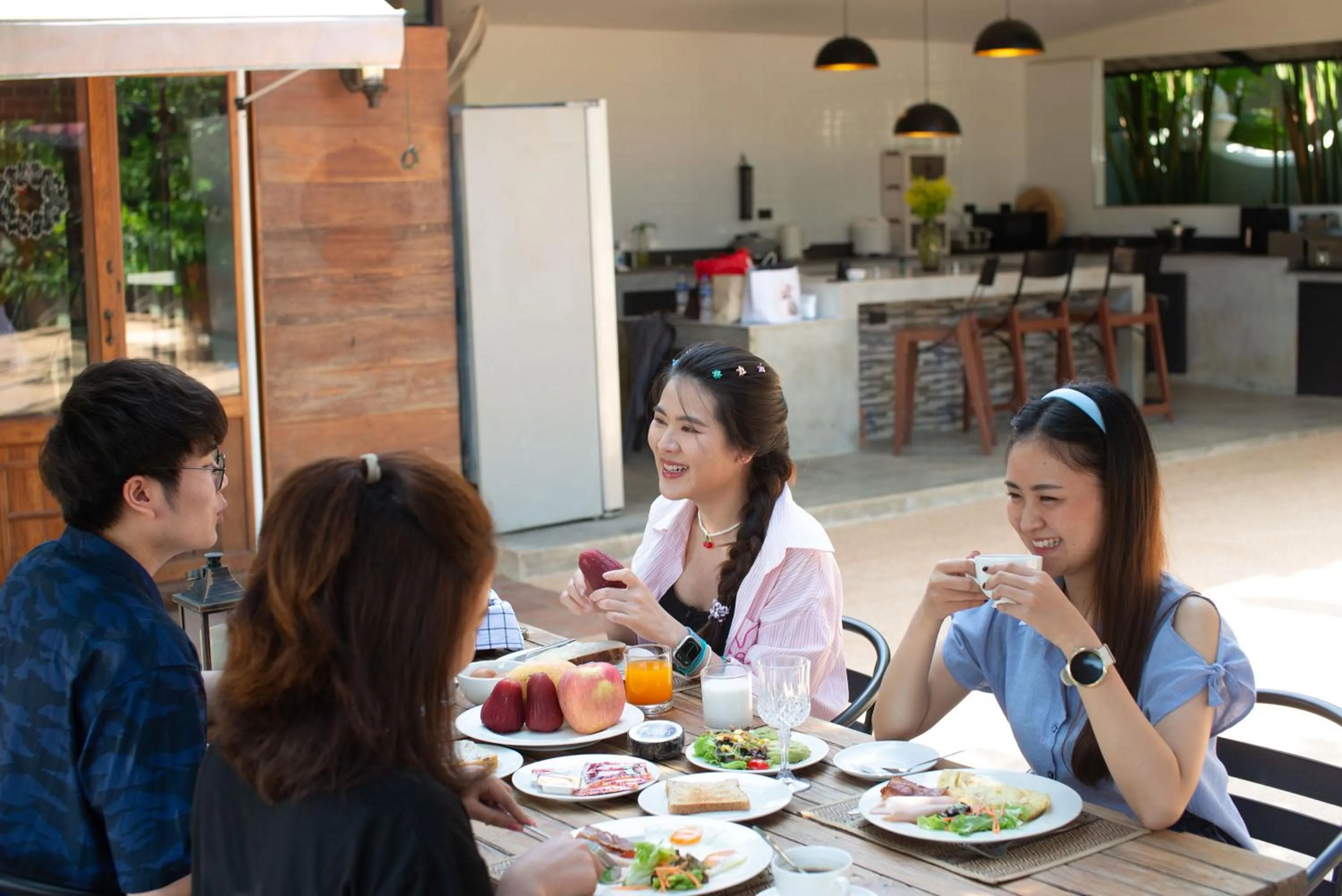 Food and drinks in Tolani Riverside Villa