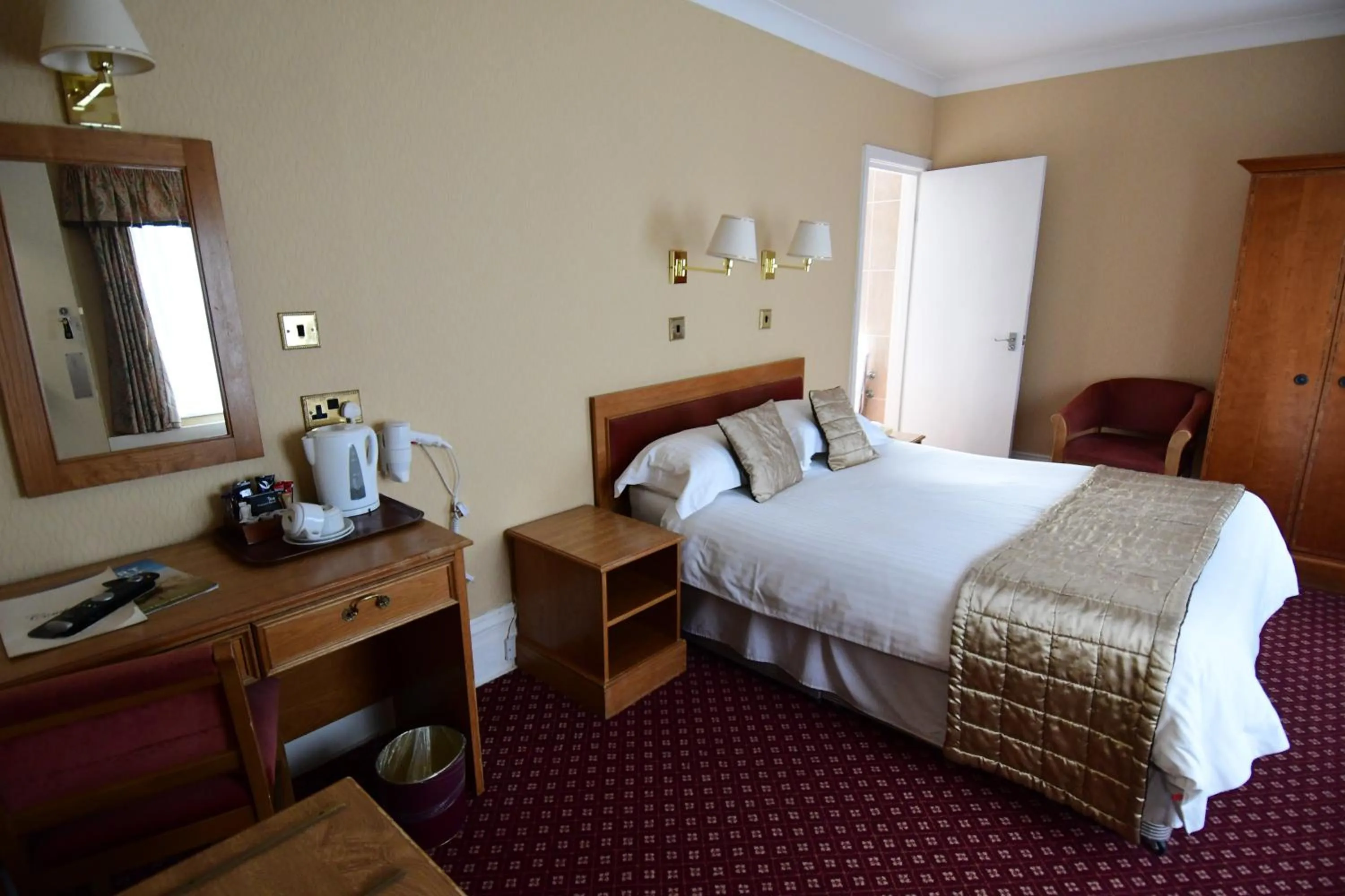 Bedroom, Bed in The Trouville Bournemouth