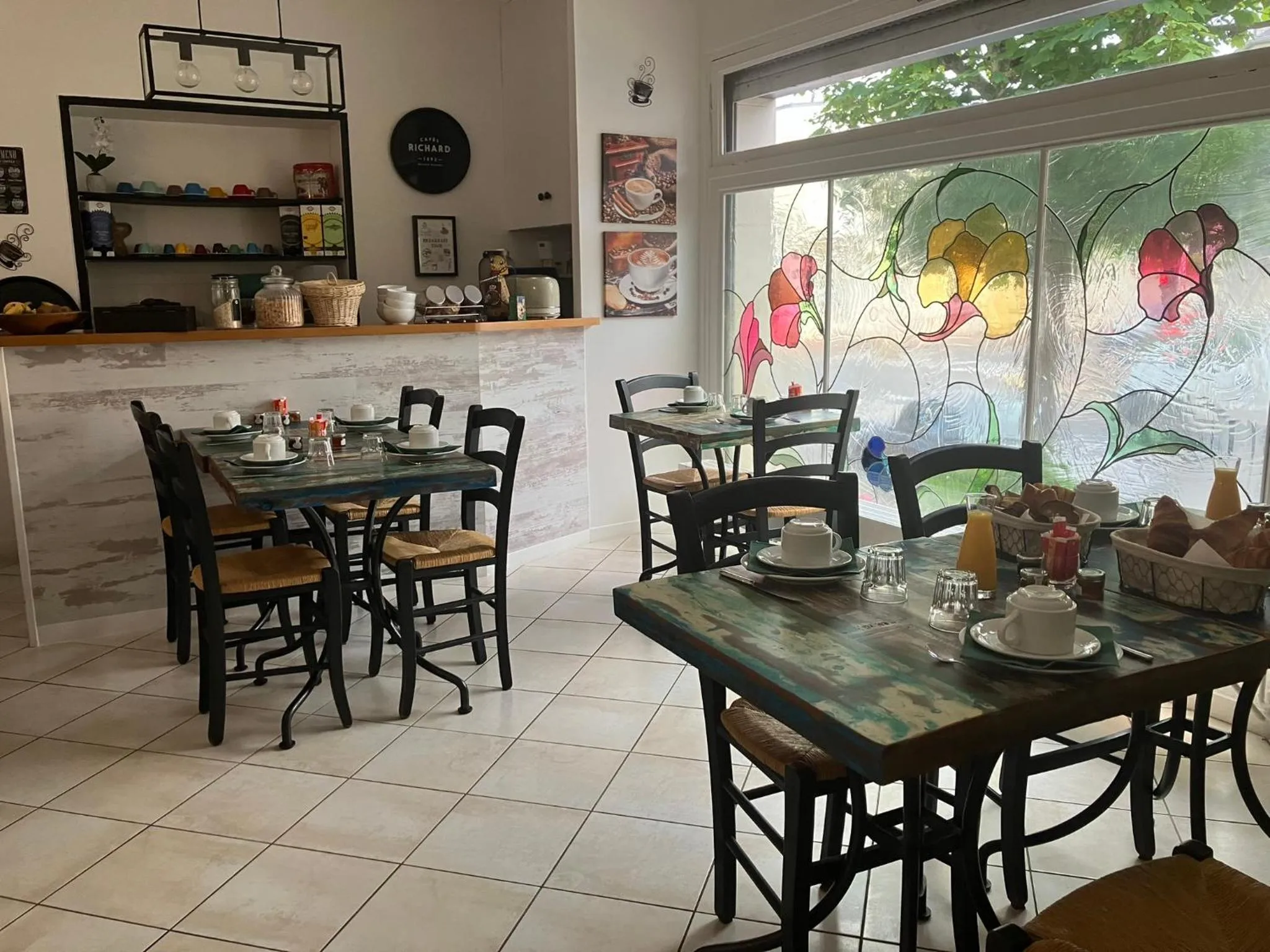 Breakfast in Hôtel de la Côte Fleurie