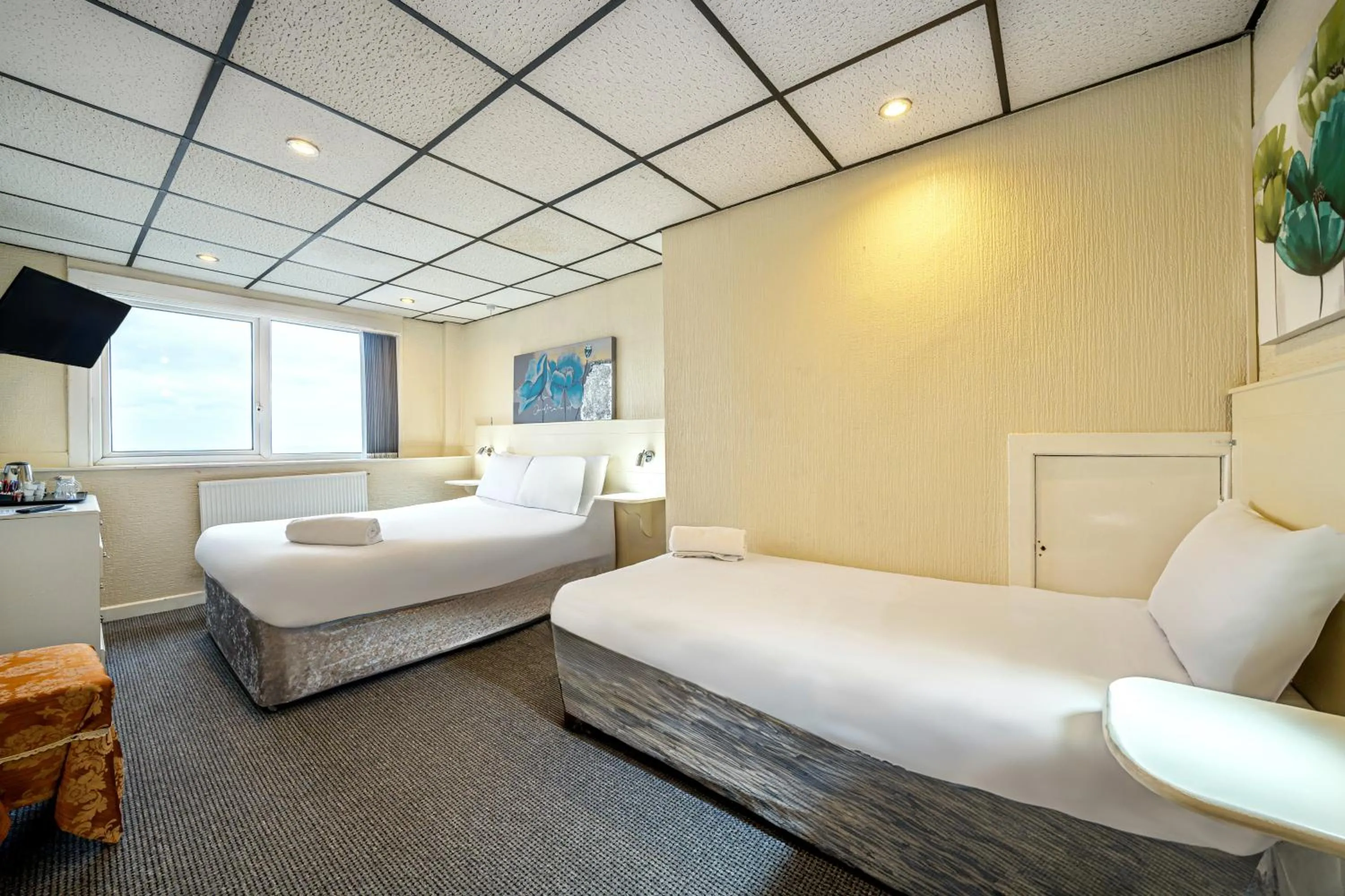 Bedroom, Bed in Bluewaters Hotel Blackpool